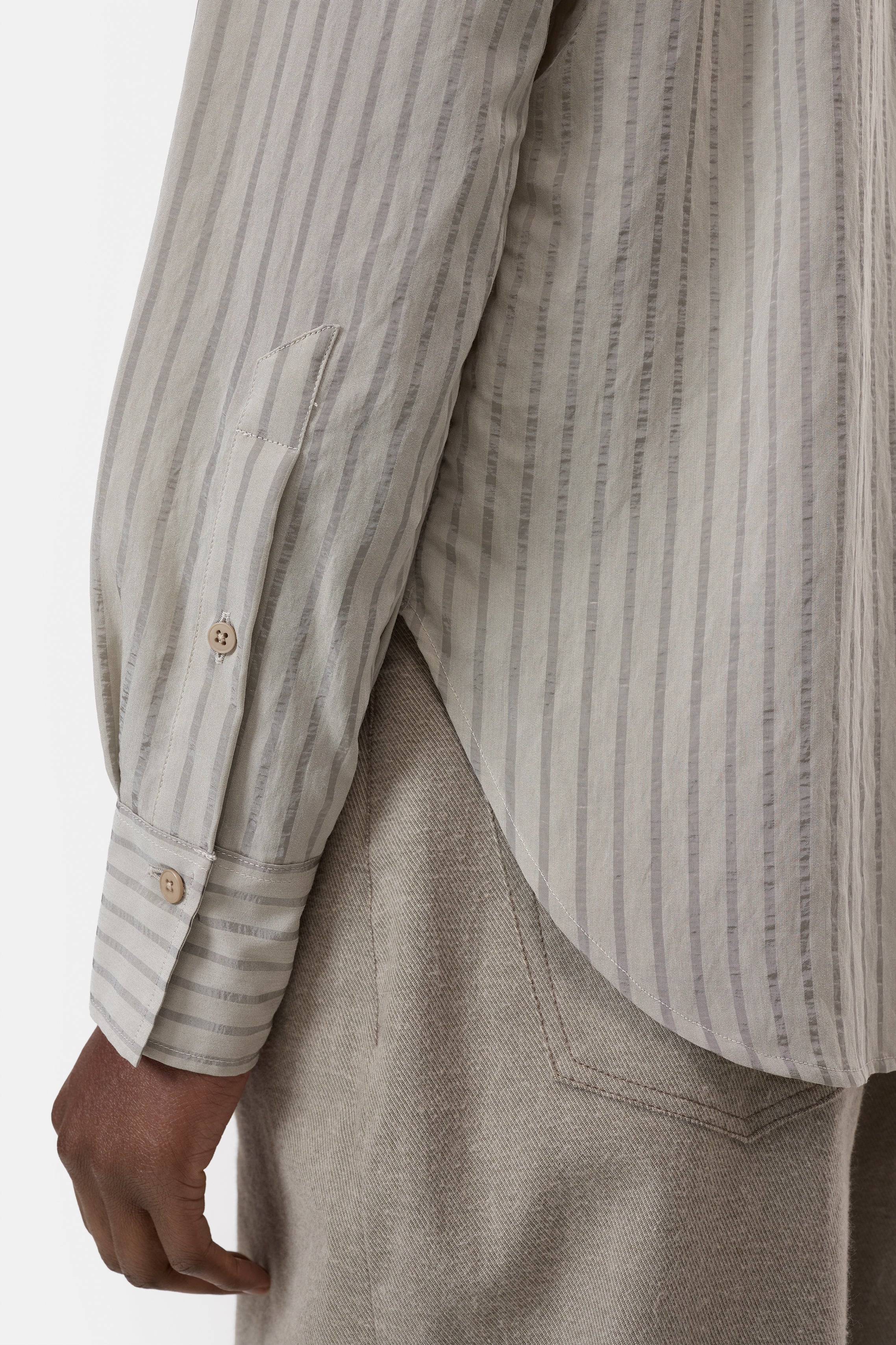 OVERSIZED SHIRT
