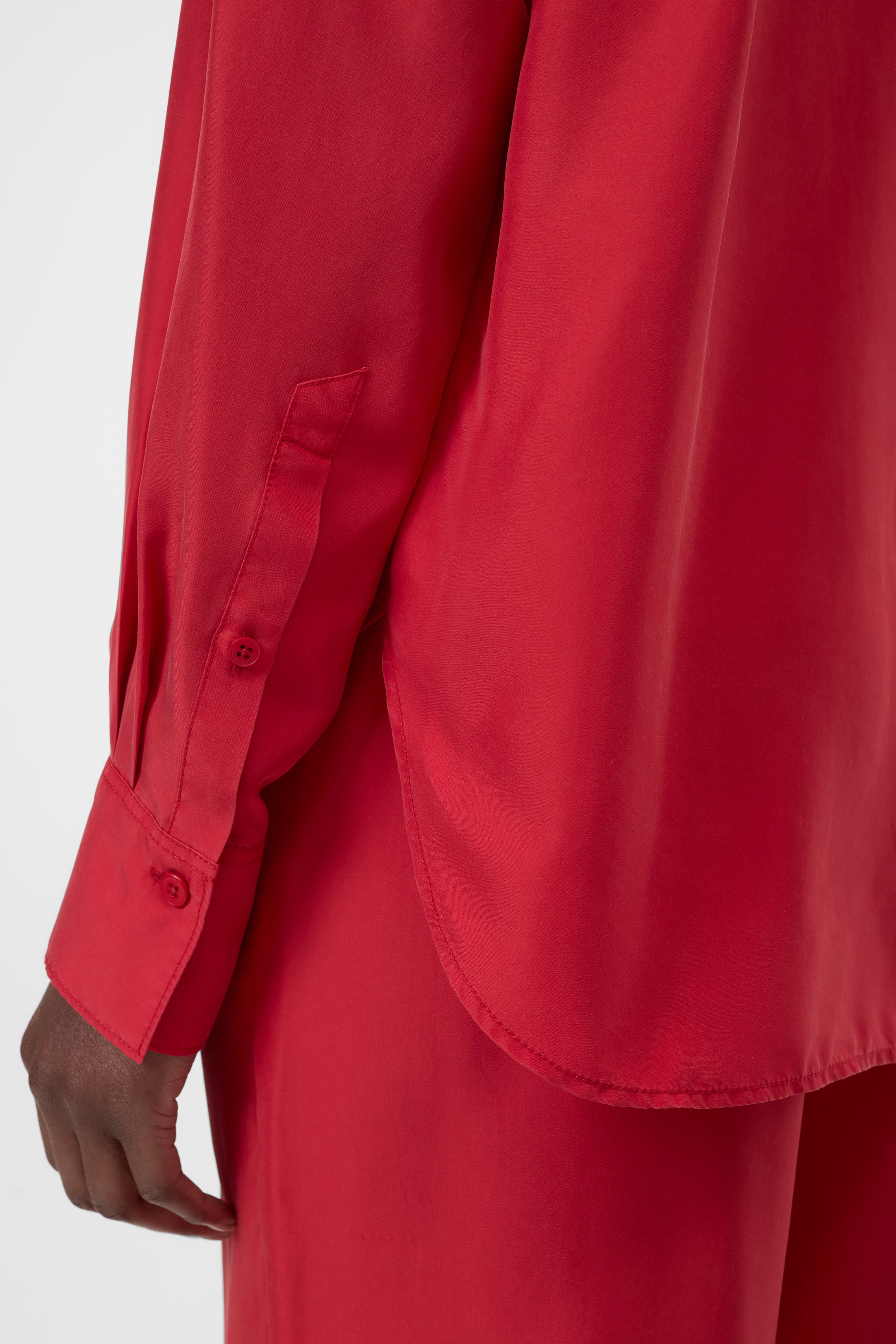 OVERSIZED SHIRT