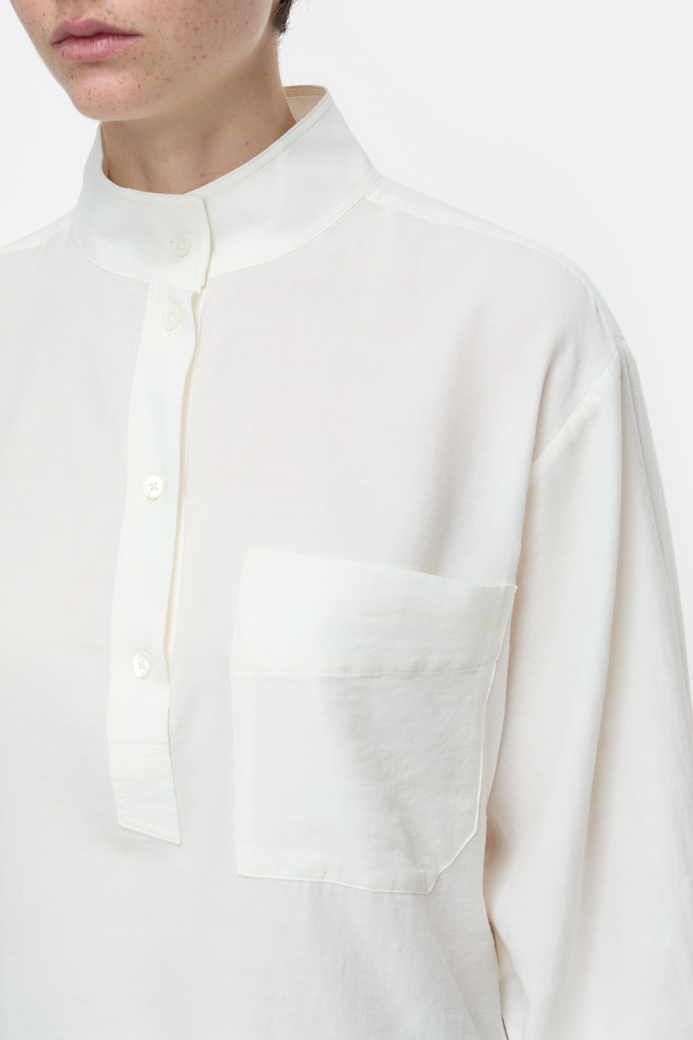 Closed-STAND UP COLLAR-Hemden & Blusen-Black-Deal-Outlet-by-ARCHIVIST