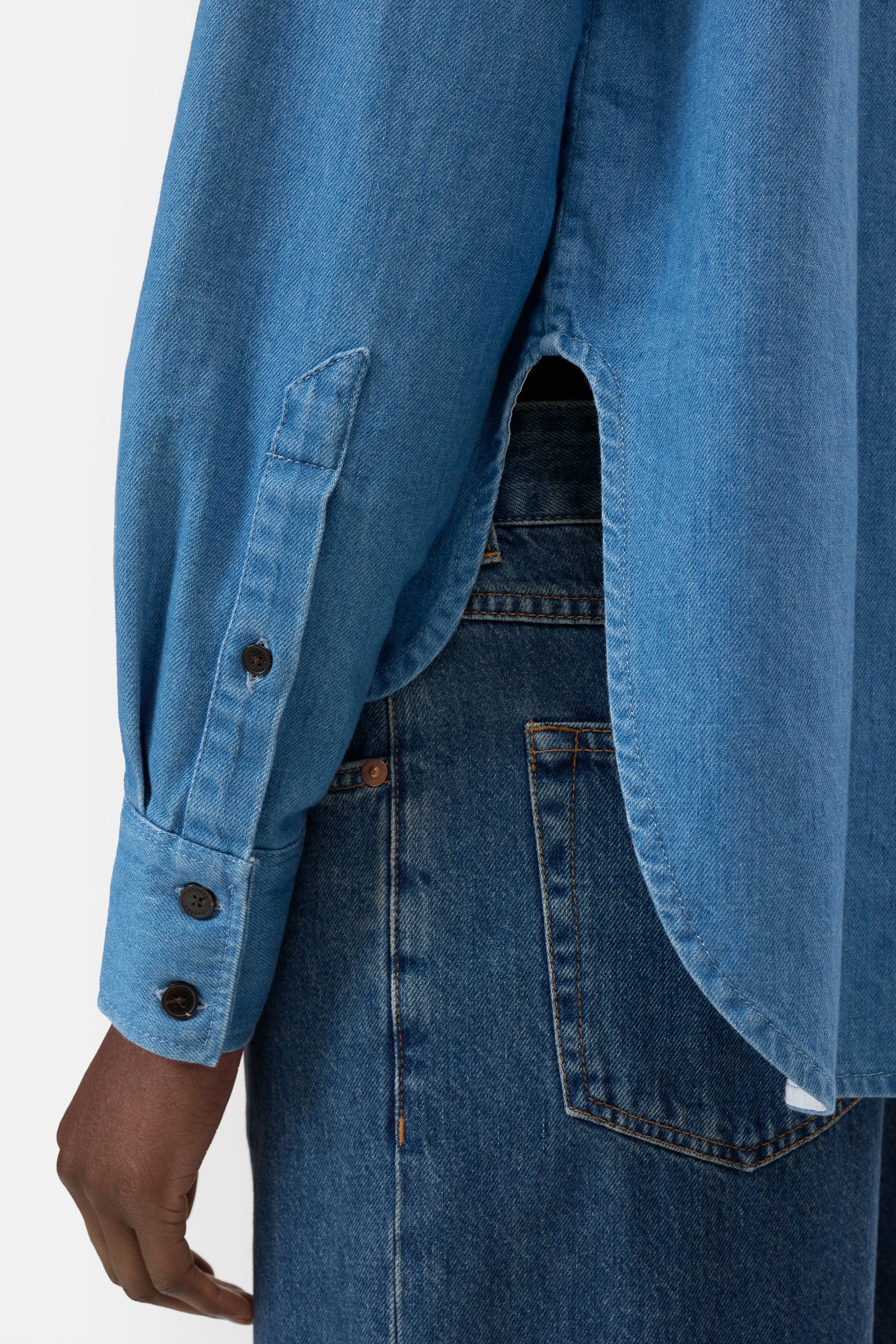 CROPPED FRONT OVERSIZED SHIRT
