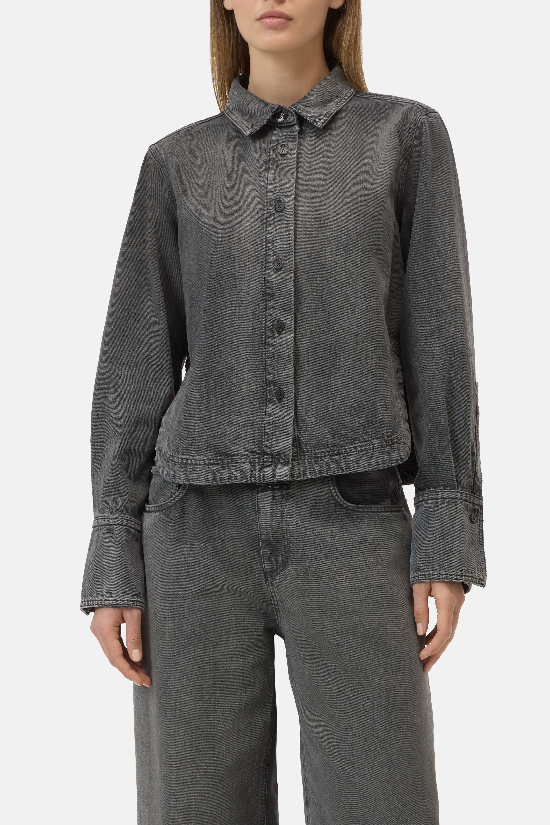 CURVED HEM SHIRT