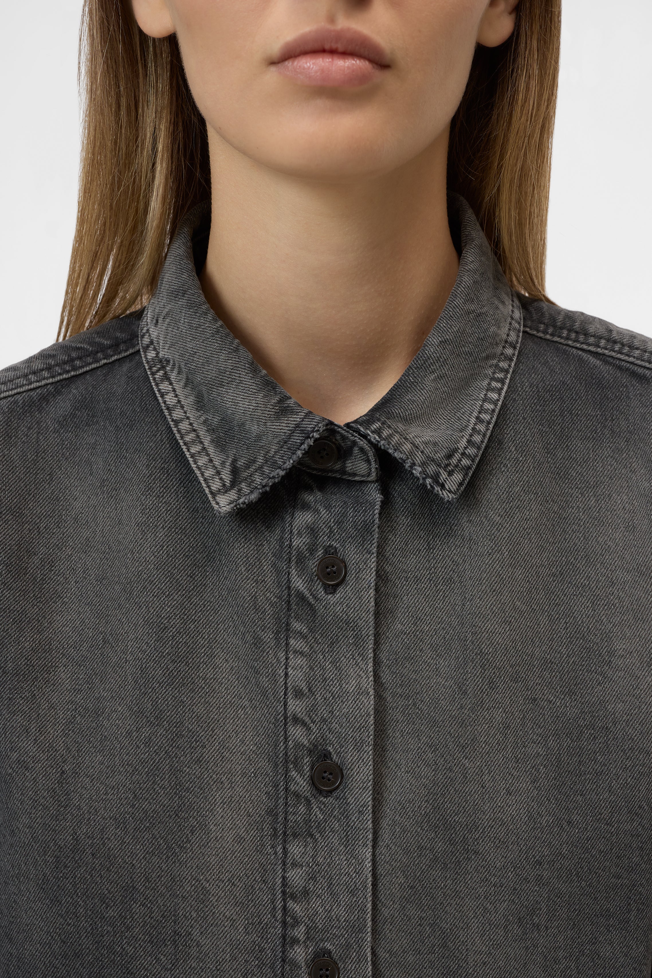 CURVED HEM SHIRT