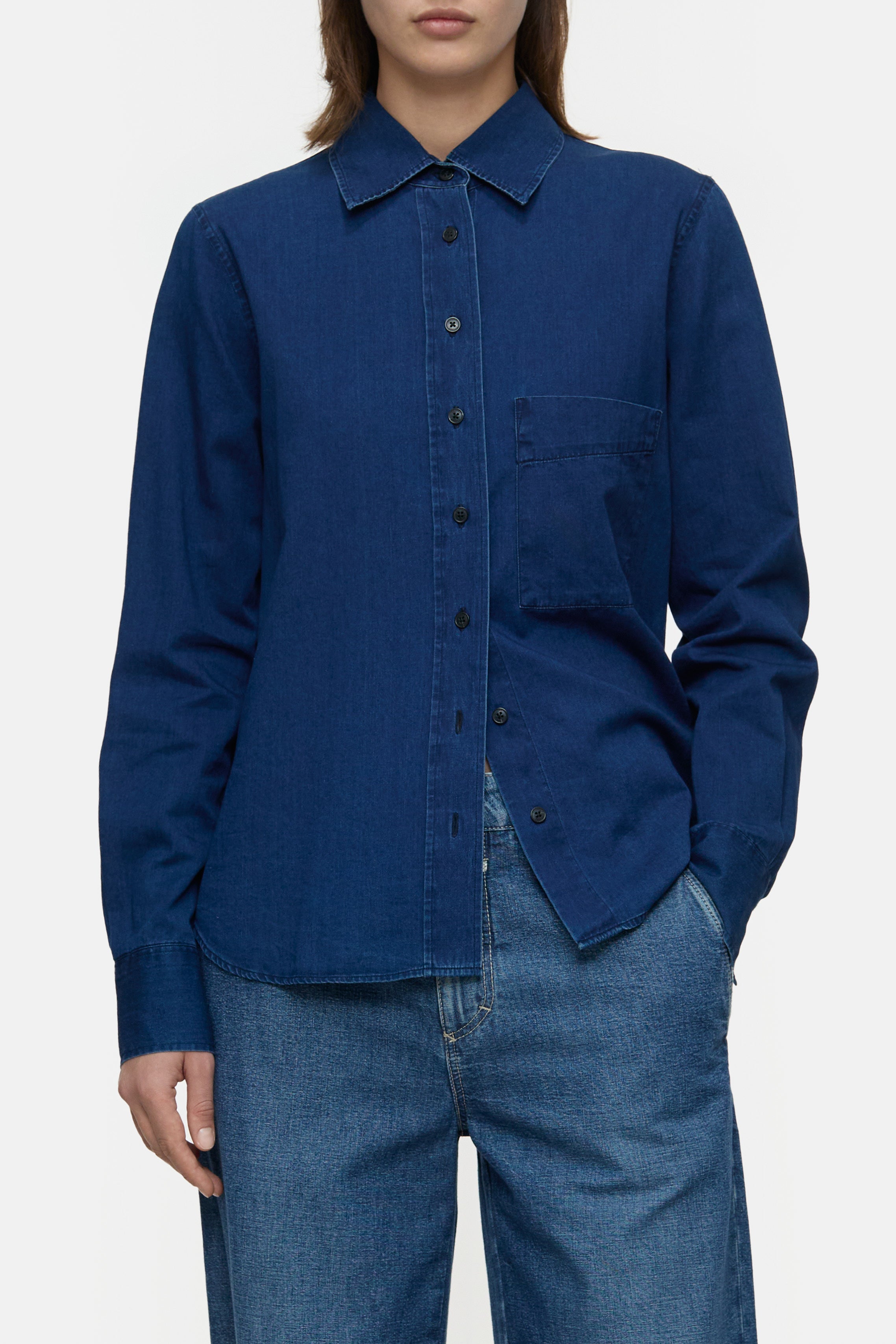 STRAIGHT FITTED BLOUSE