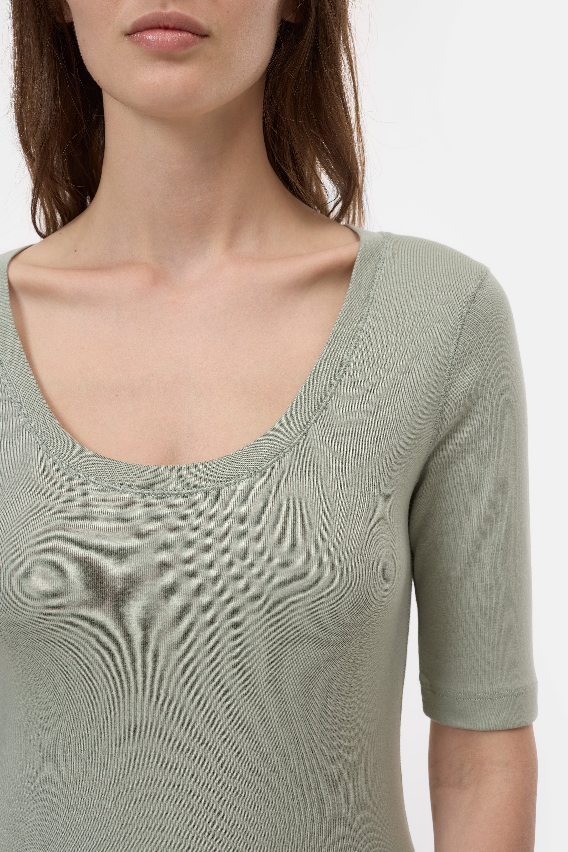 WIDE NECK SHORT SLEEVE