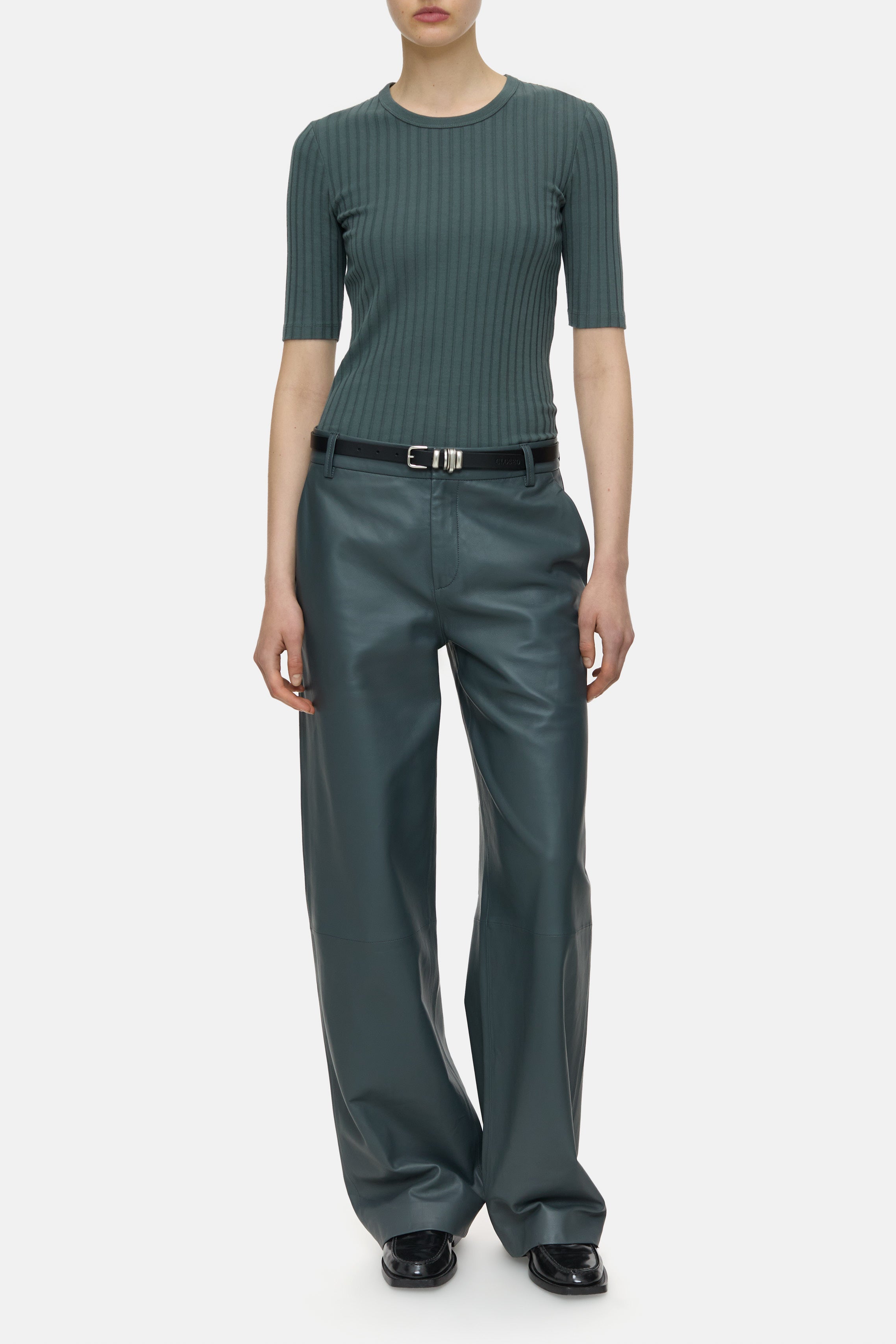 Closed-CREWNECK SHORTSLEEVE-Shirts-Black-Deal-Outlet-by-ARCHIVIST