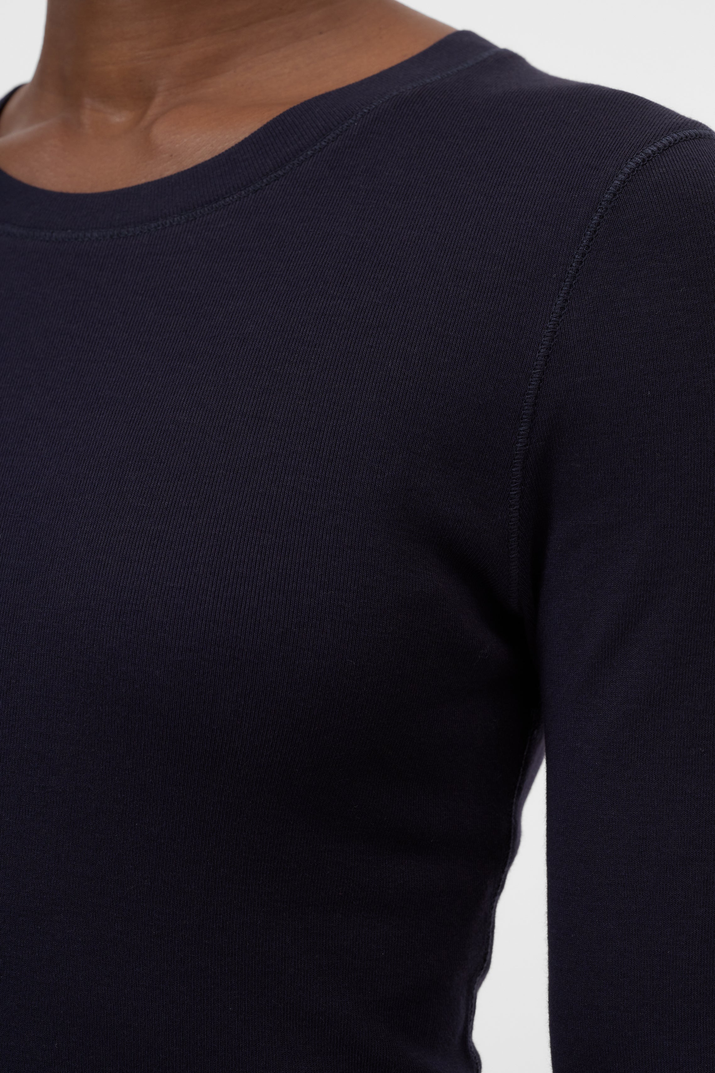 CREWNECK LONGSLEEVE