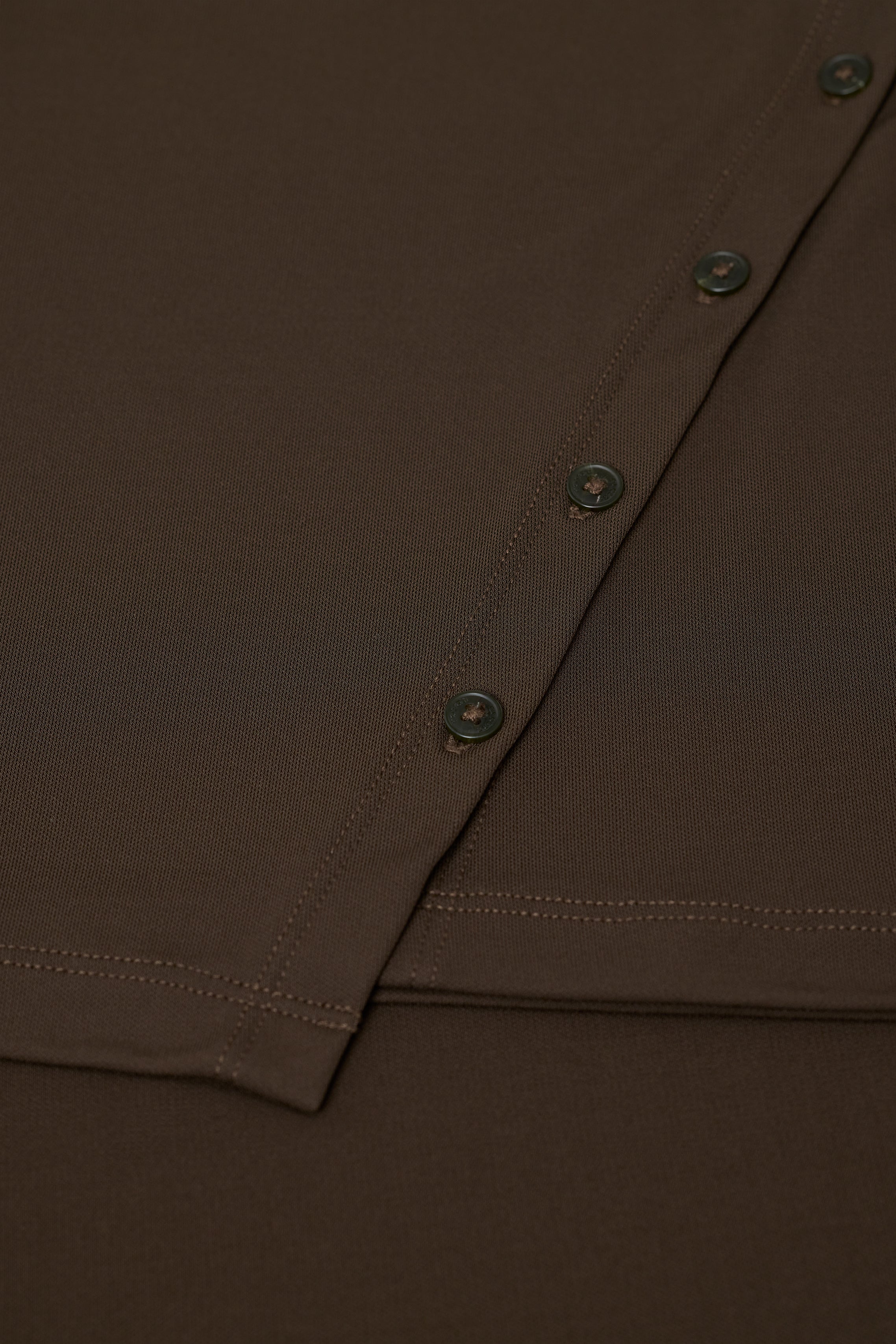 SLIT DETAIL LONGSLEEVE