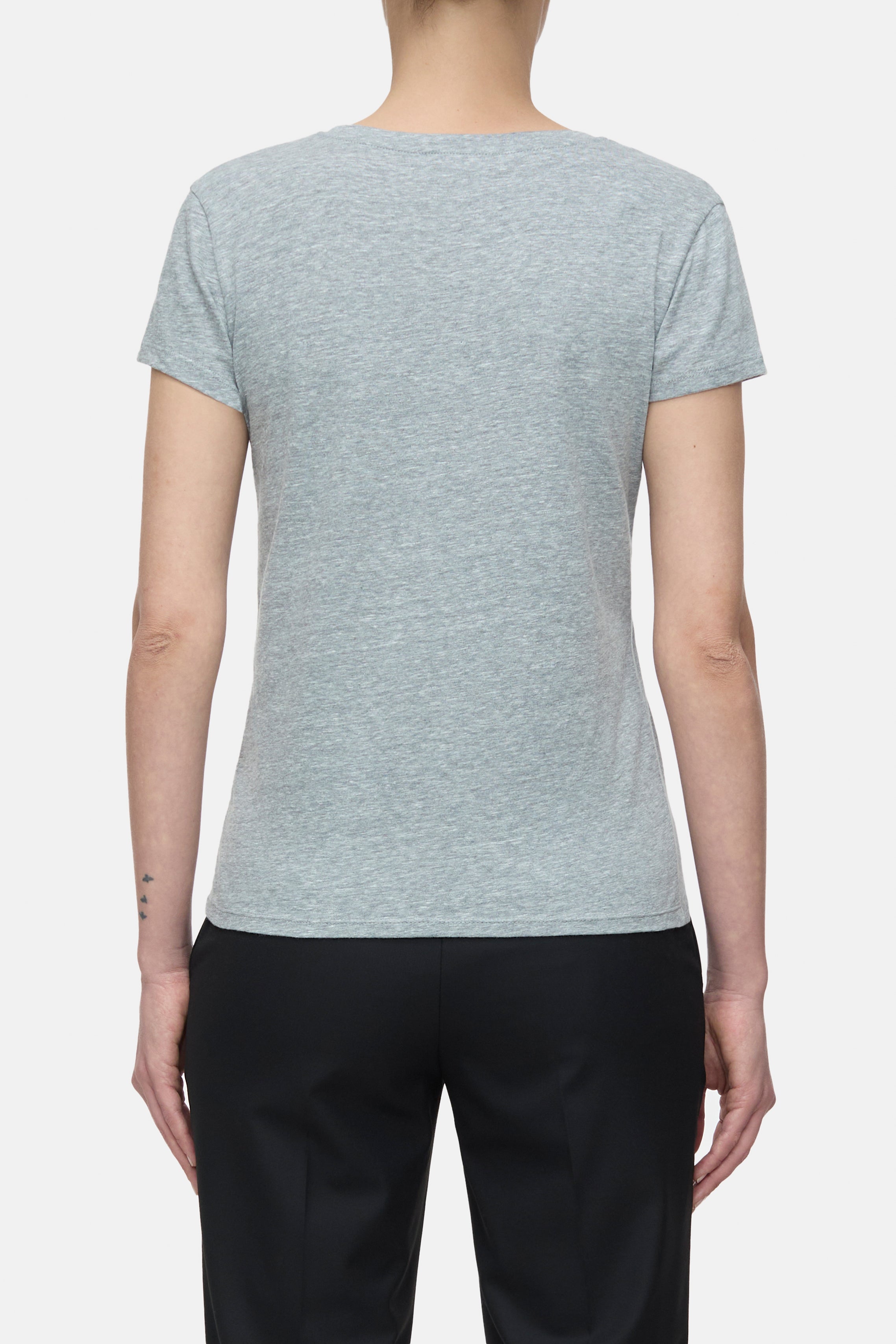 V-NECK T-SHIRT