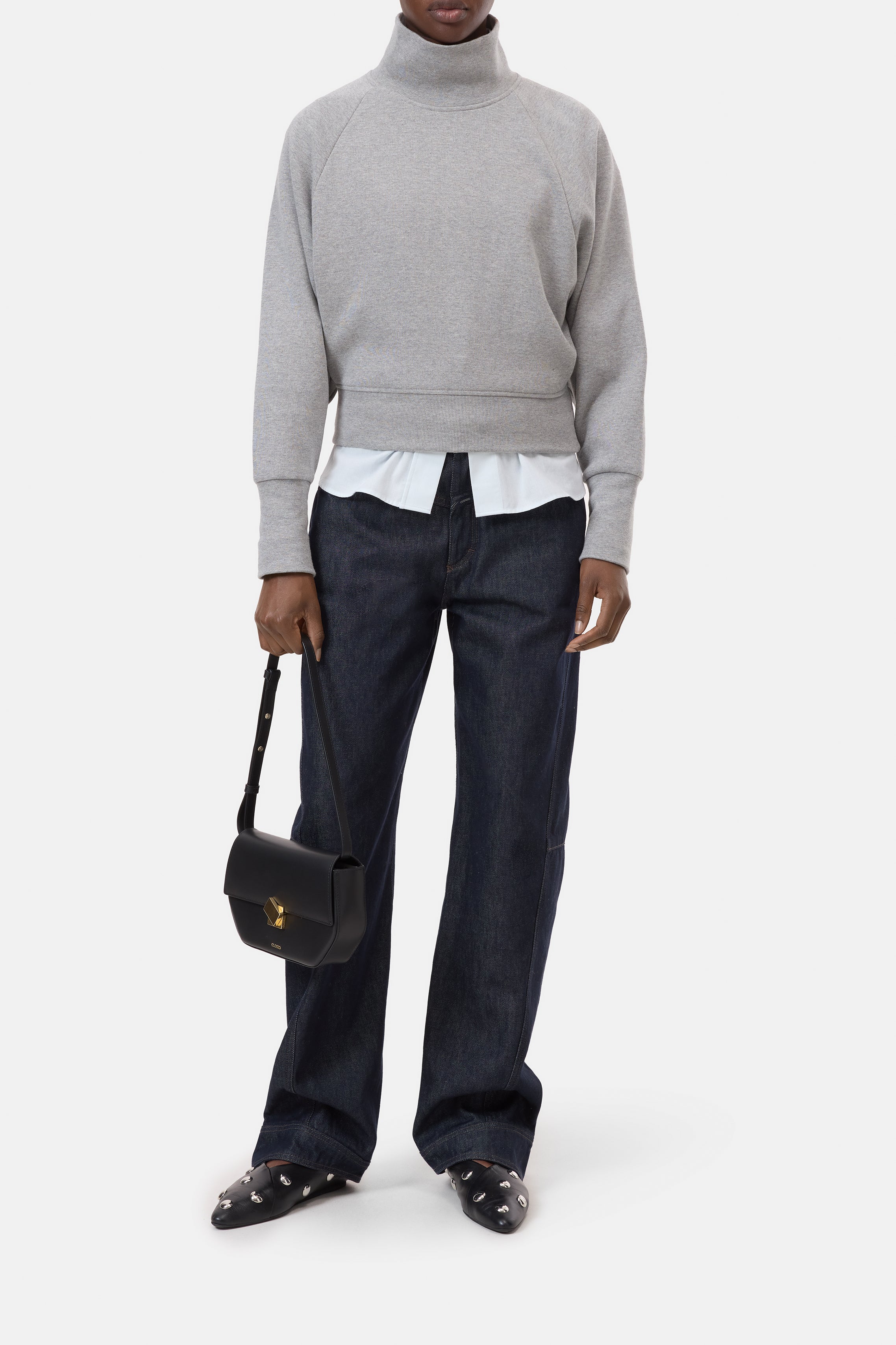 HIGH NECK SWEATSHIRT