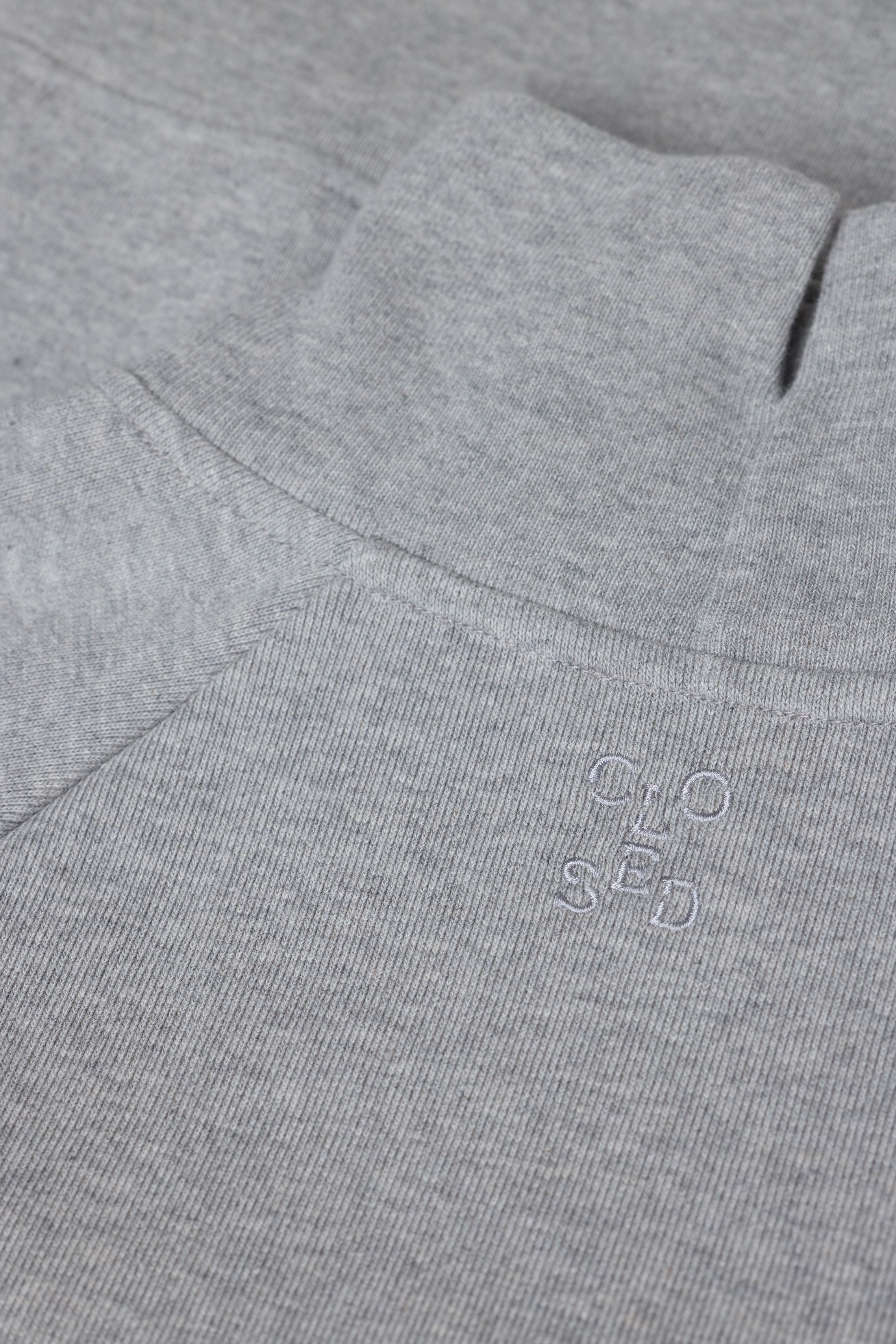 HIGH NECK SWEATSHIRT