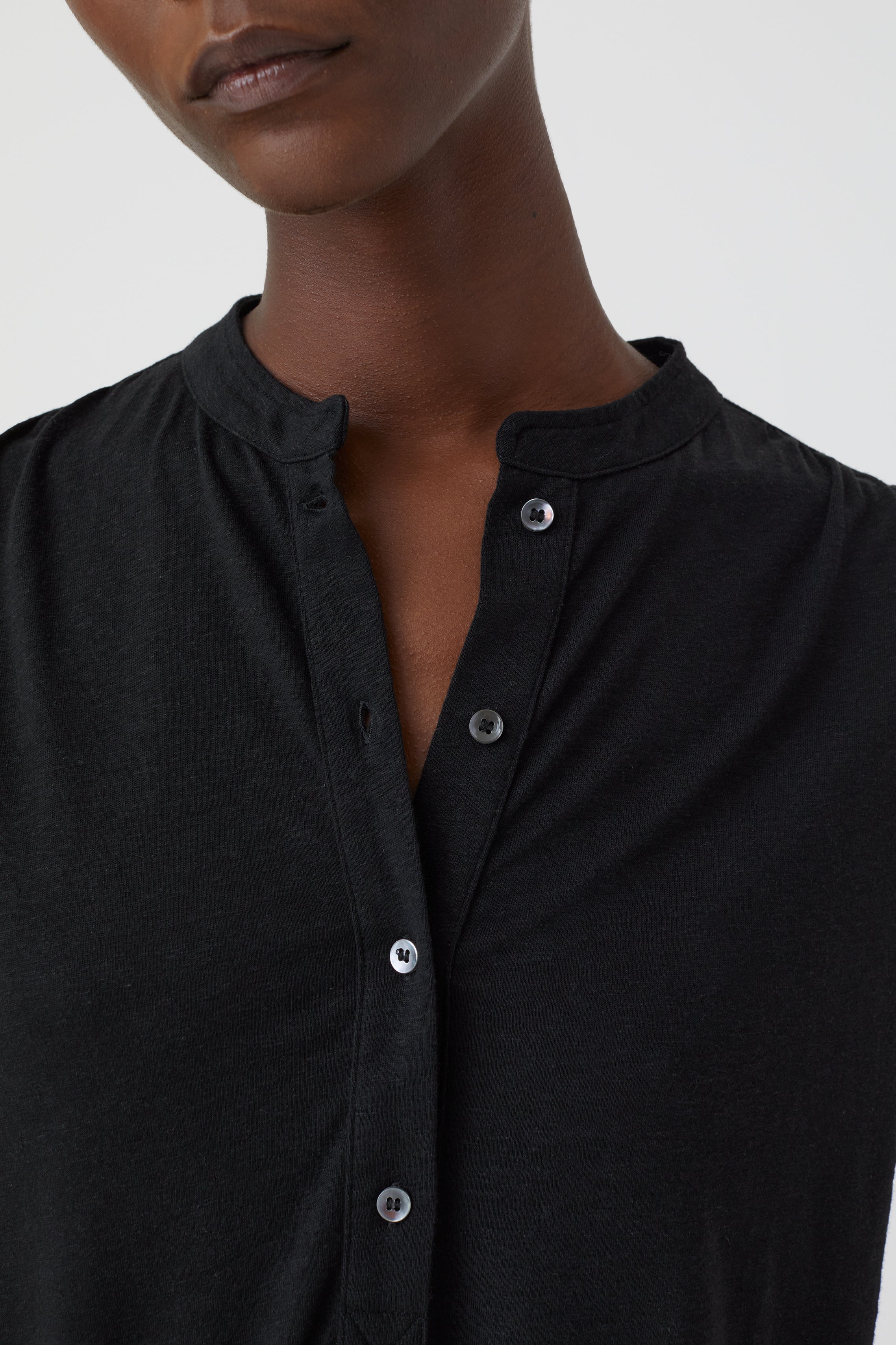 SHIRT WITH BUTTONS