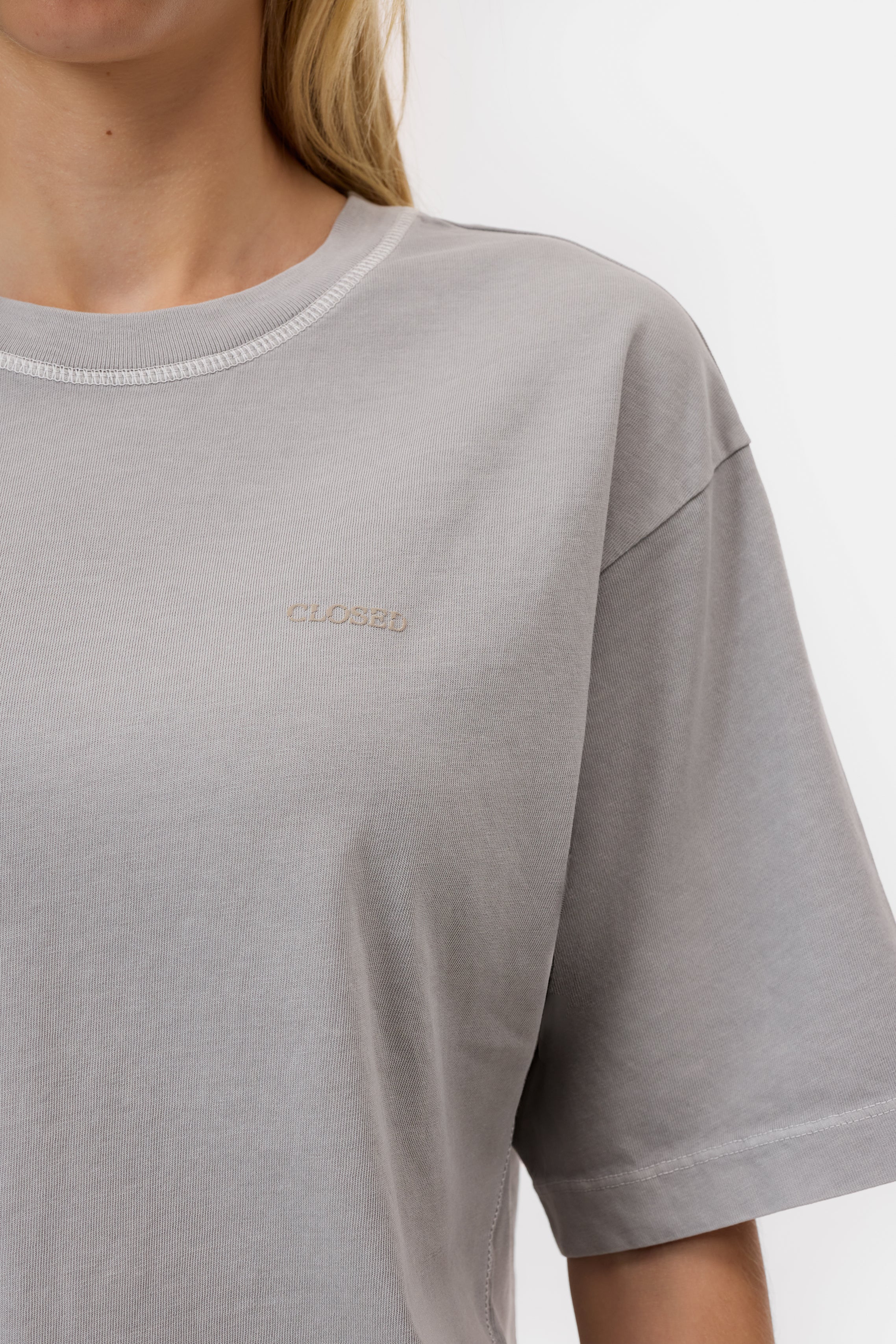 RELAXED T-SHIRT