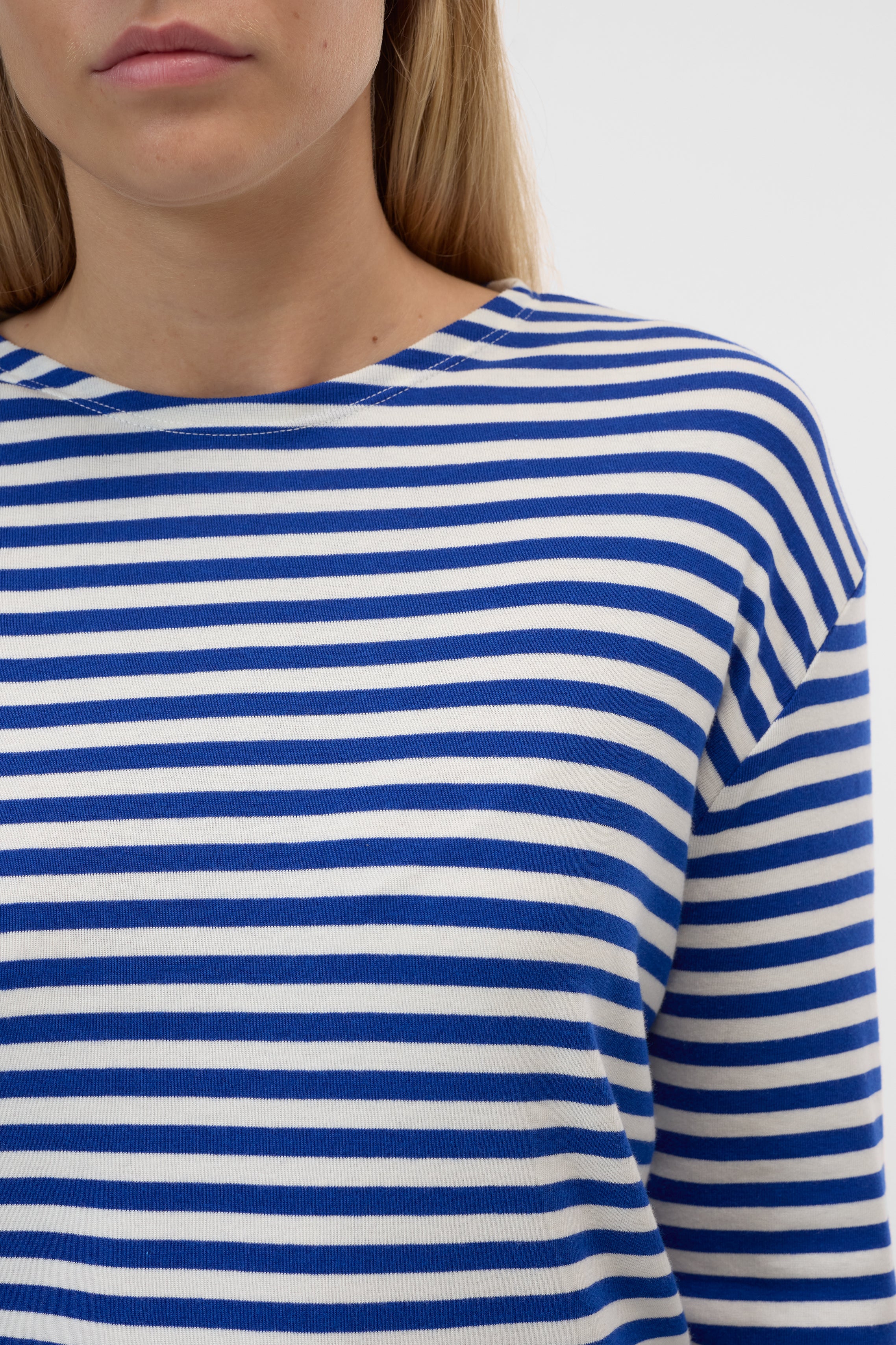 BASIC LONGSLEEVE