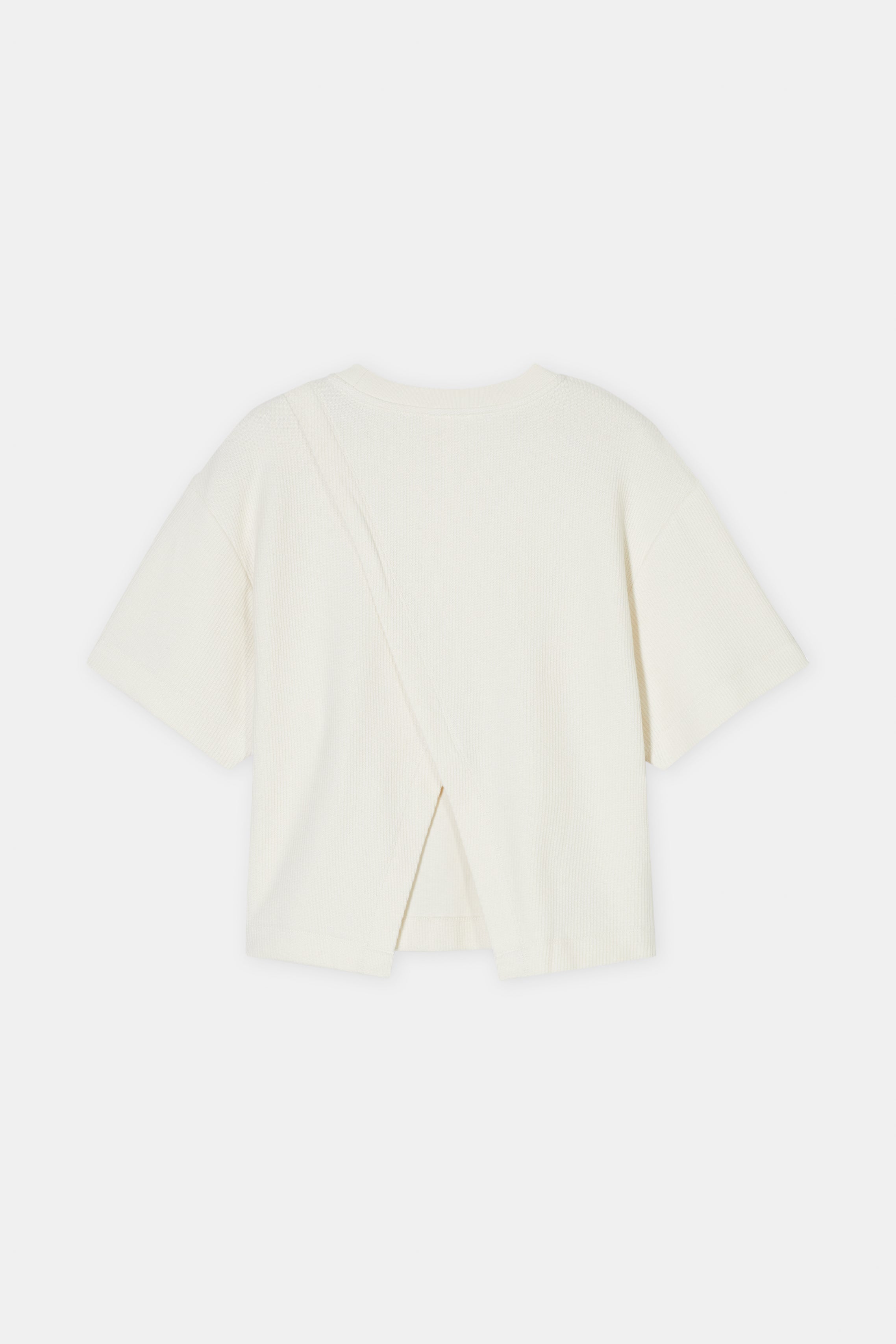 BACK SLIT T-SHIRT