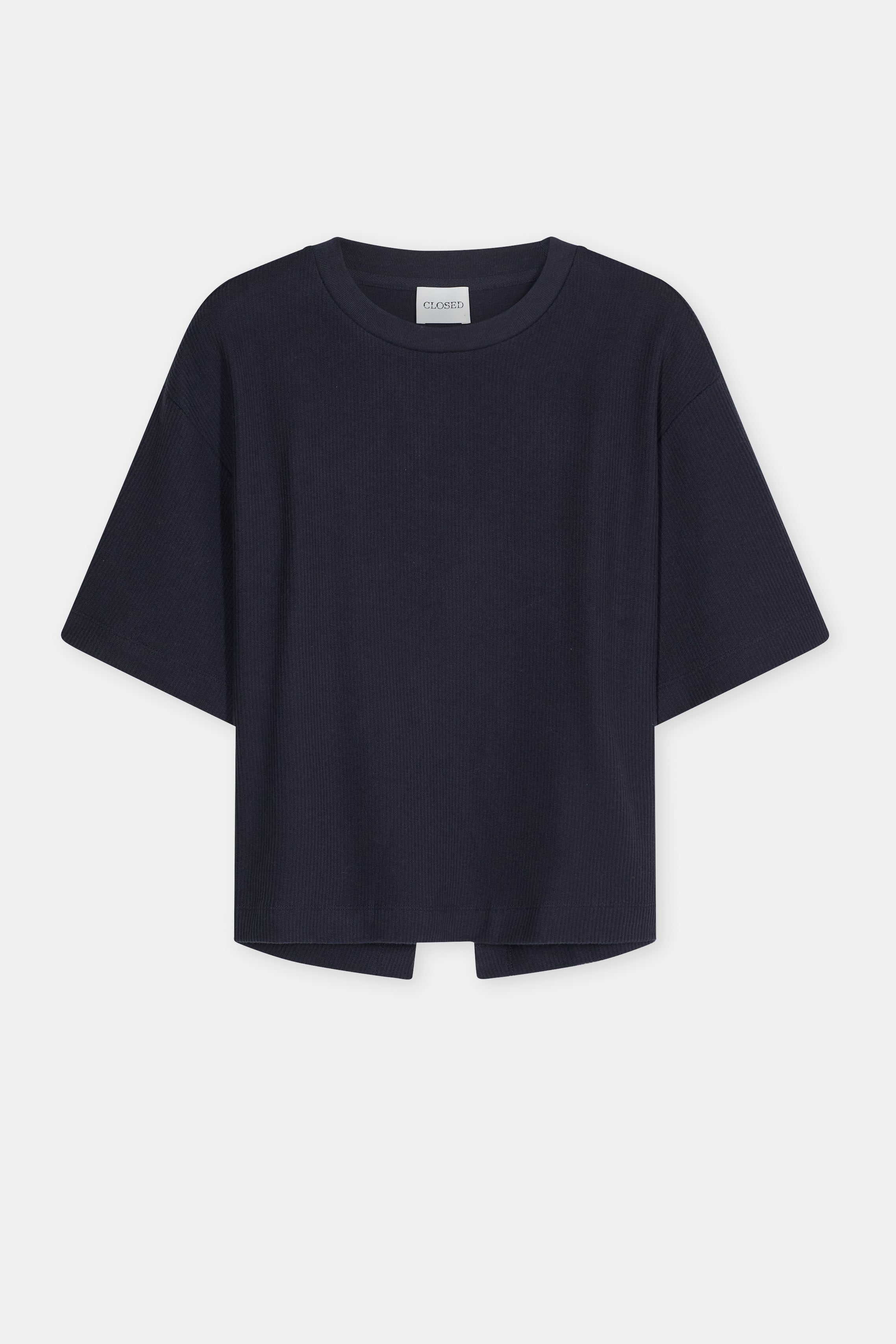 BACK SLIT T-SHIRT
