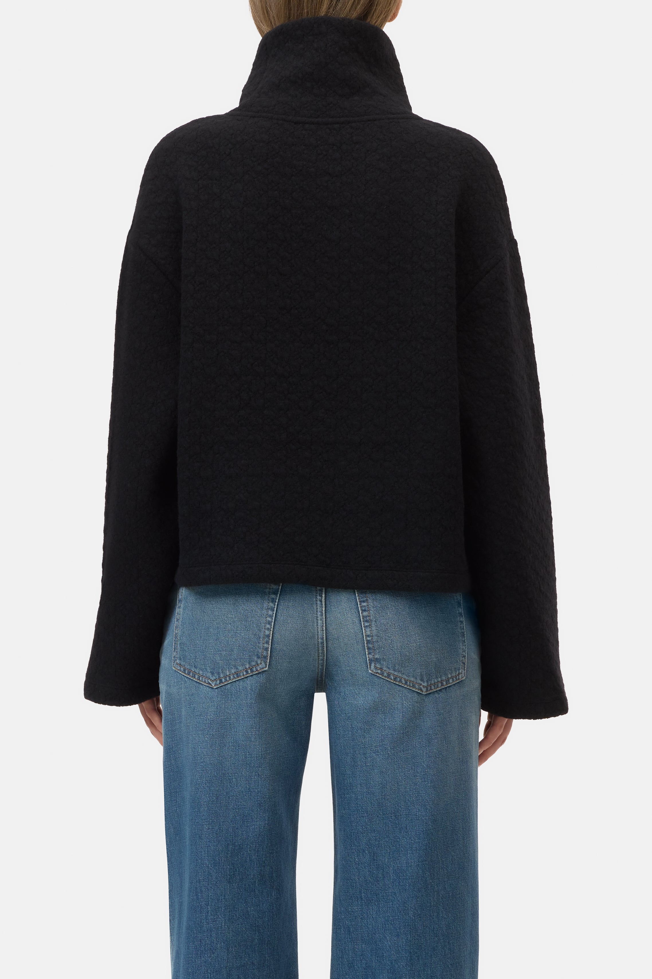 HIGH NECK SWEATSHIRT