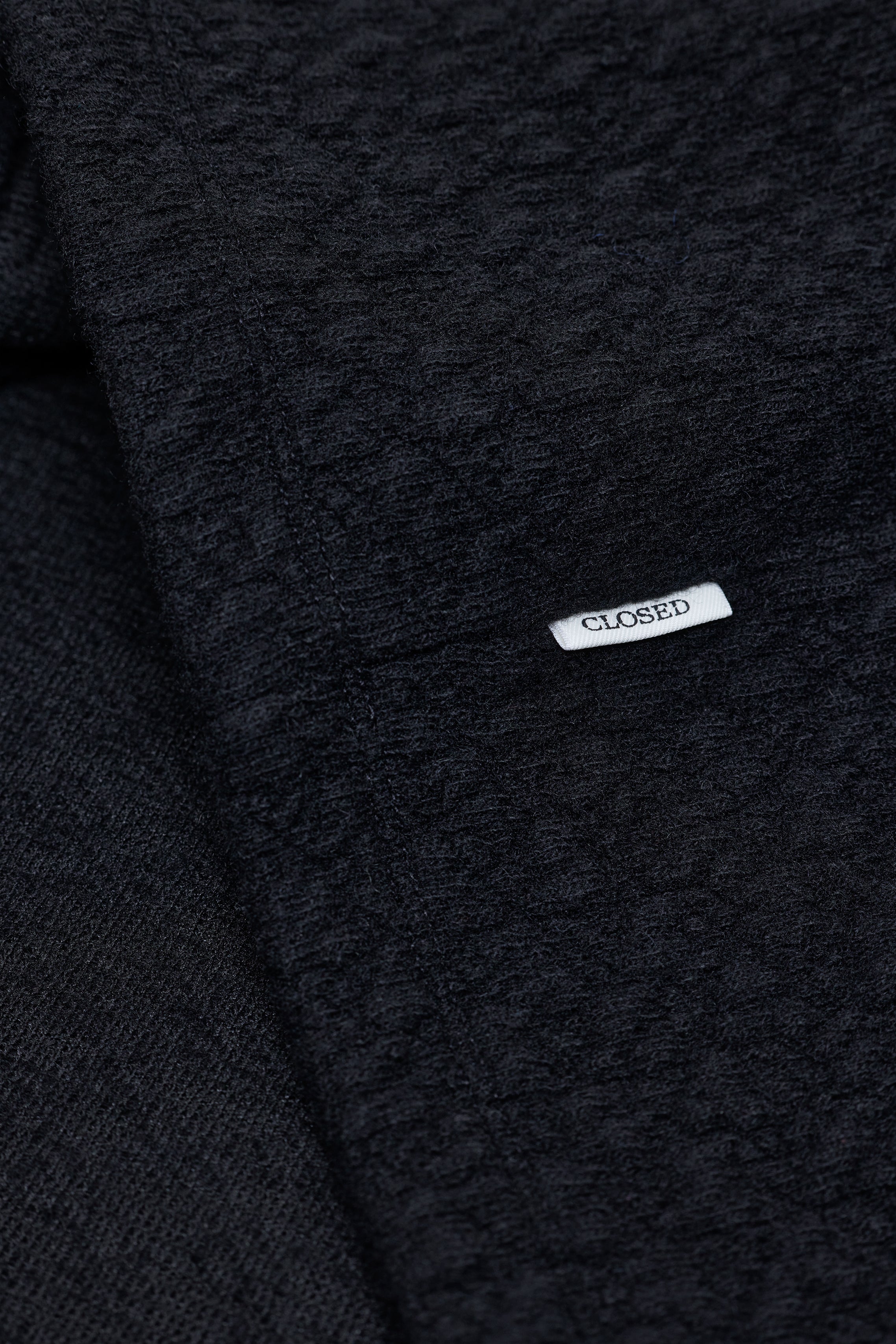 HIGH NECK SWEATSHIRT