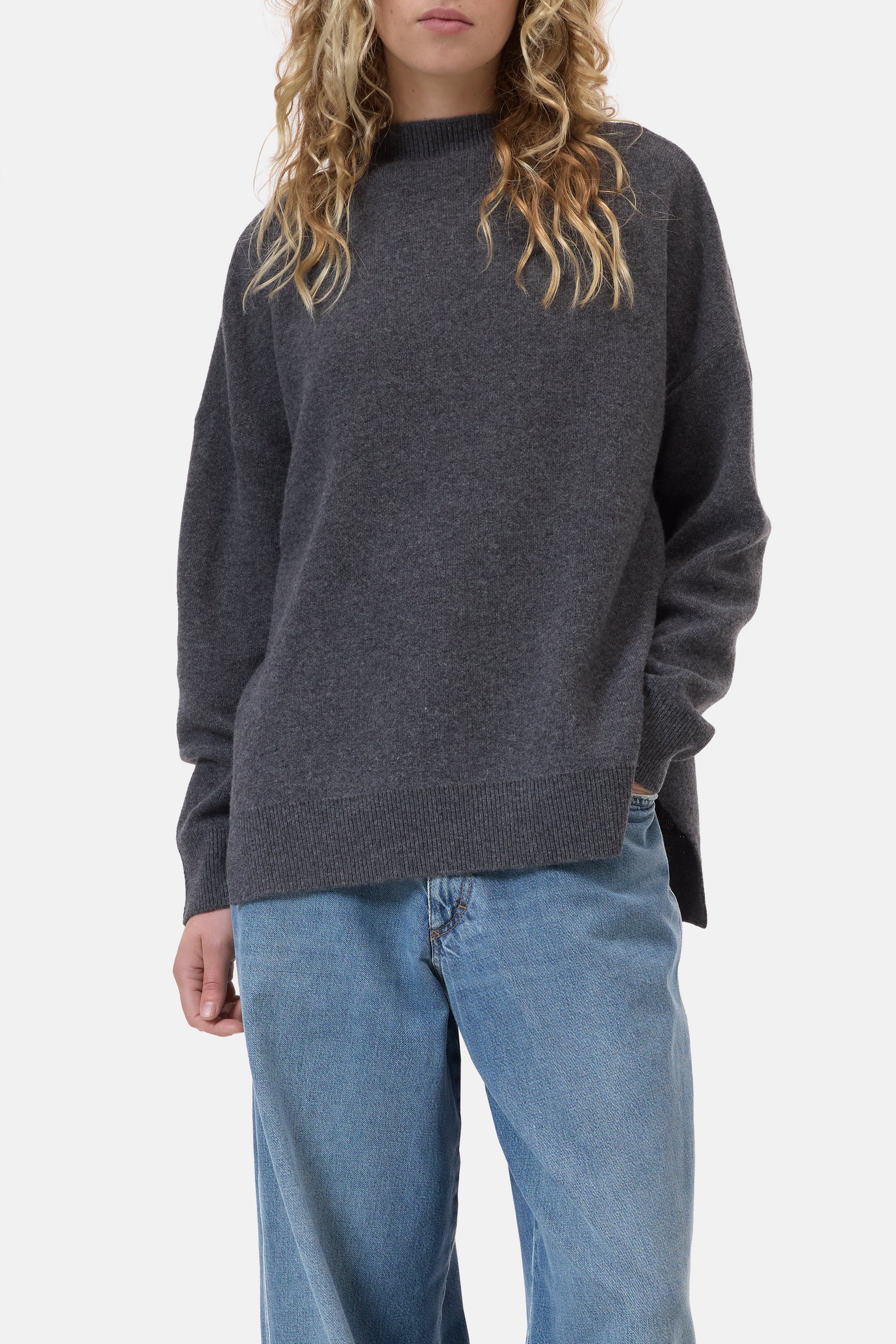 HIGH NECK LONG SLEEVE