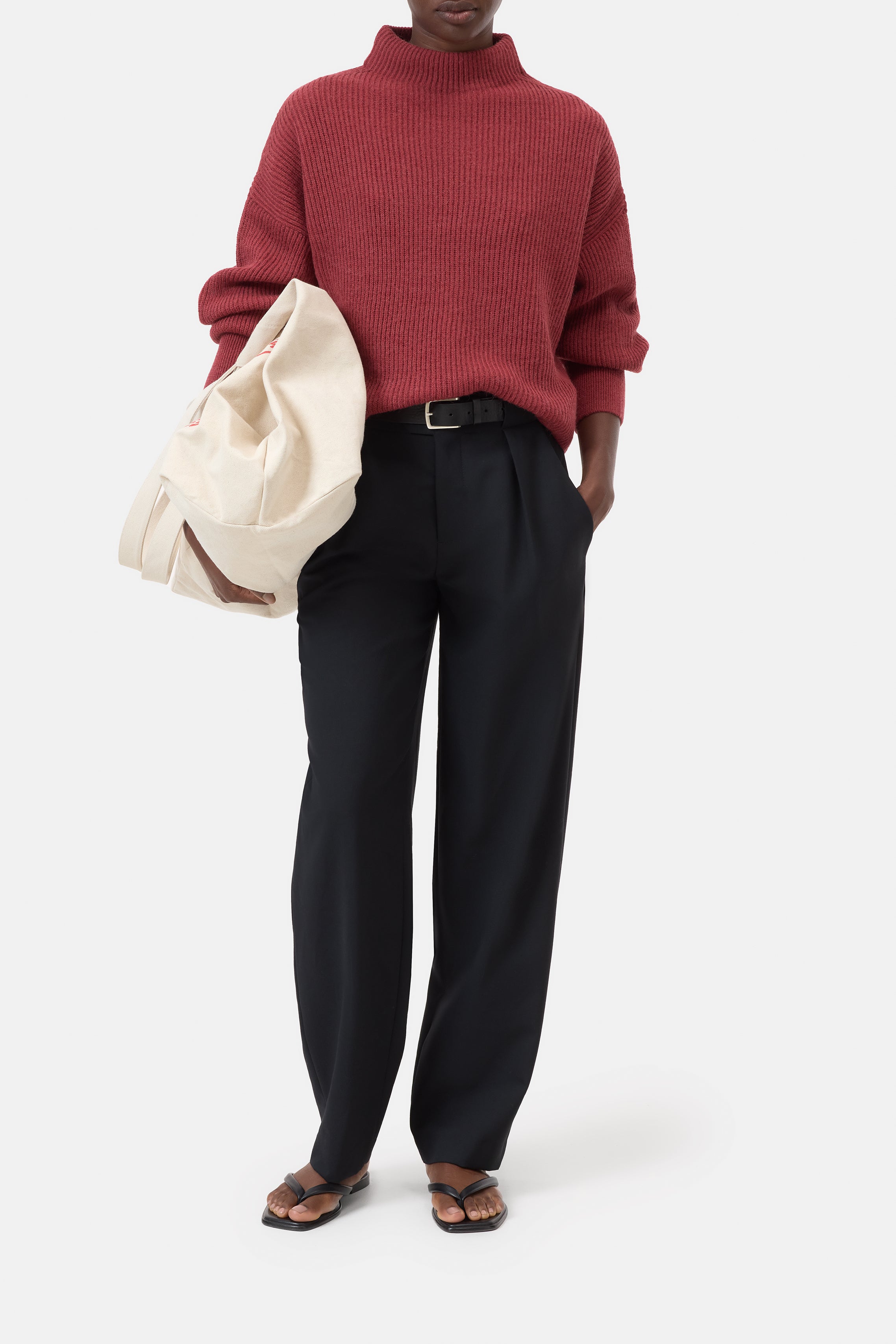 FUNNEL NECK LONG SLEEVE