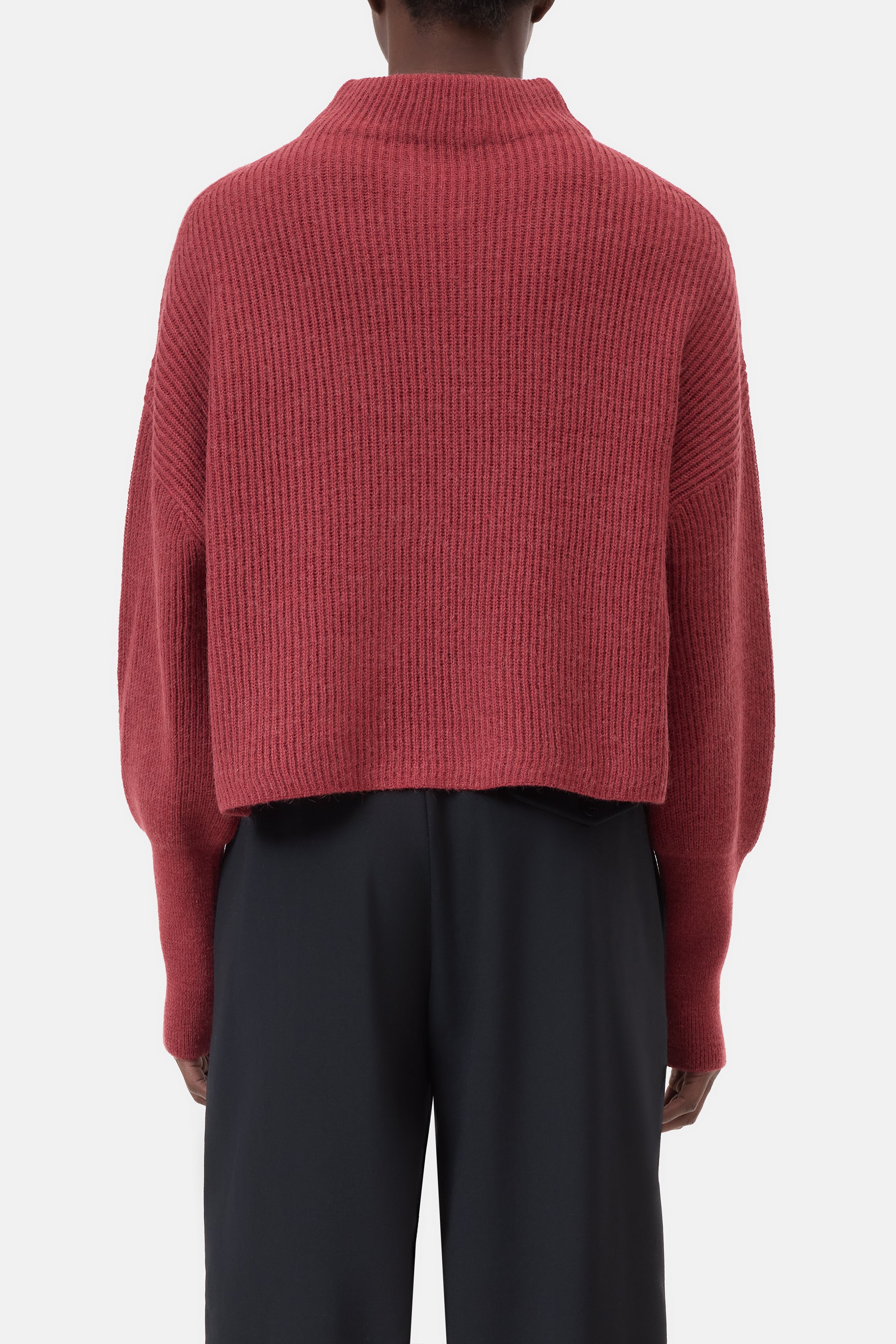 FUNNEL NECK LONG SLEEVE