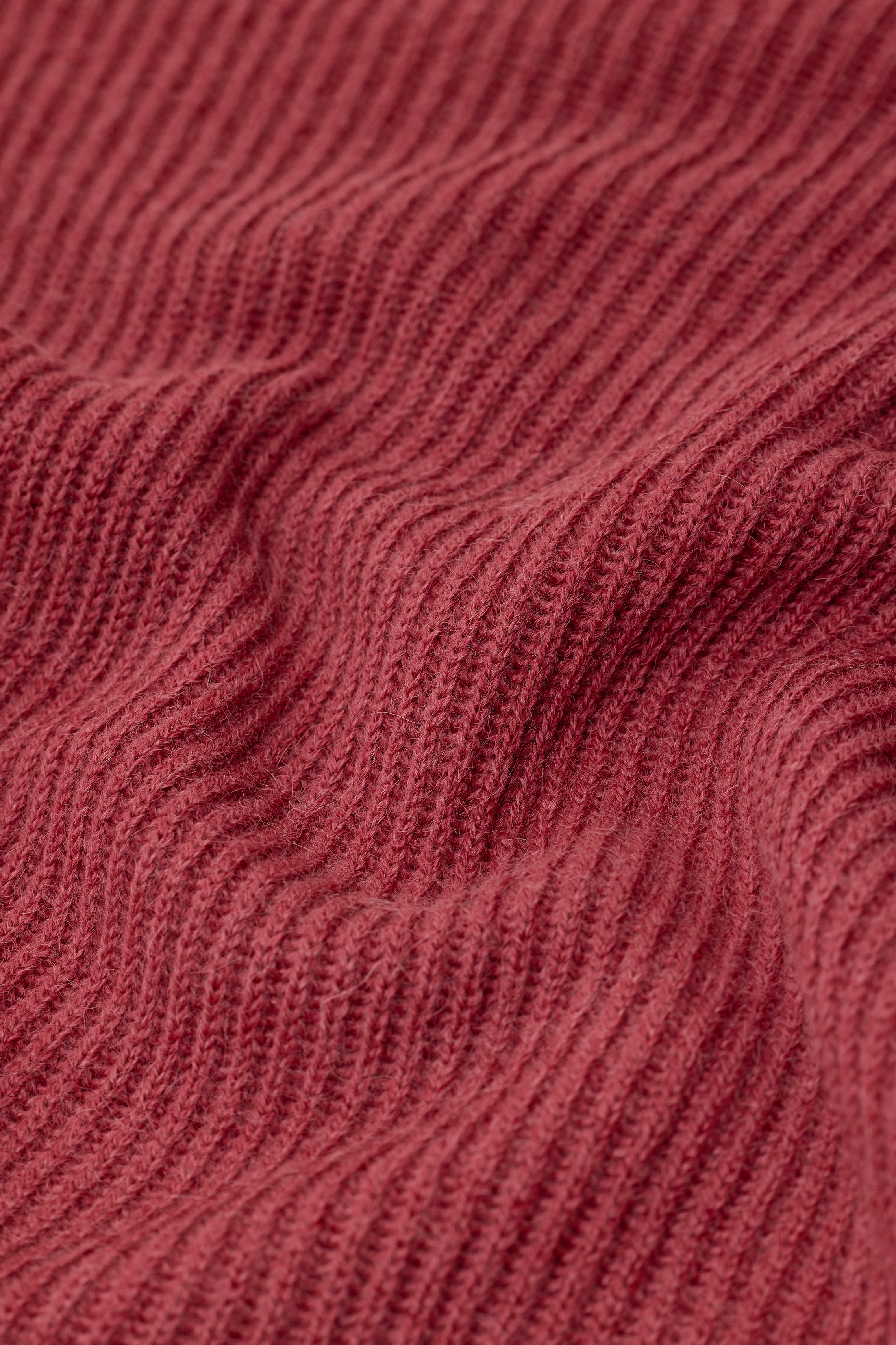 FUNNEL NECK LONG SLEEVE