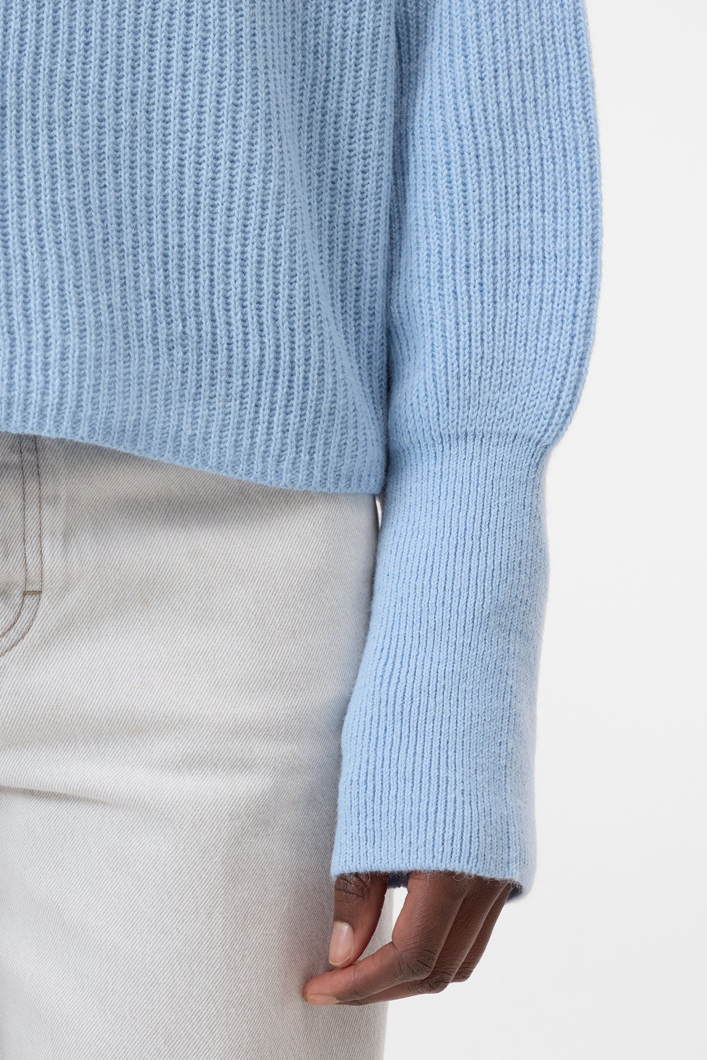 FUNNEL NECK LONG SLEEVE
