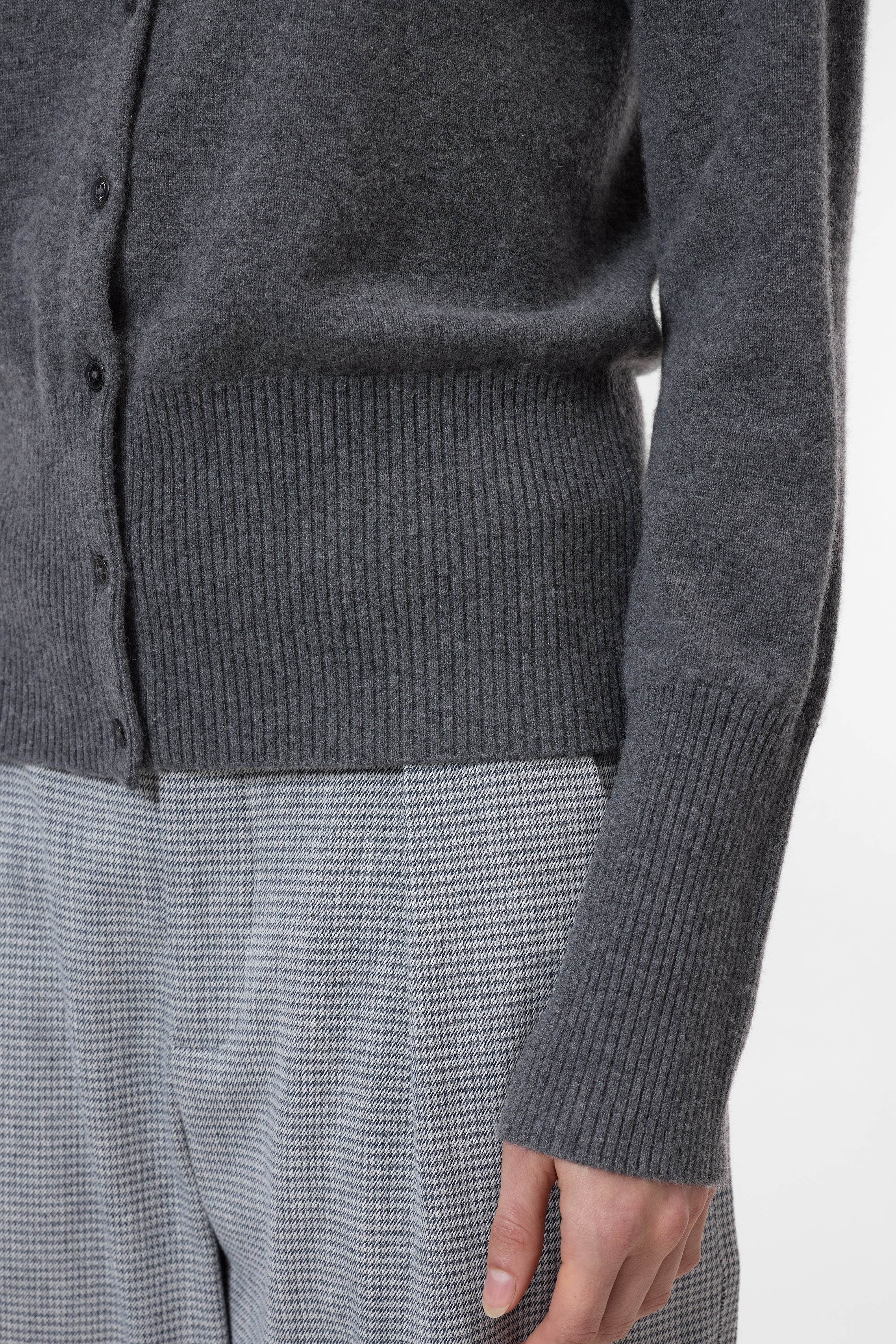 CARDIGAN WITH COLLAR