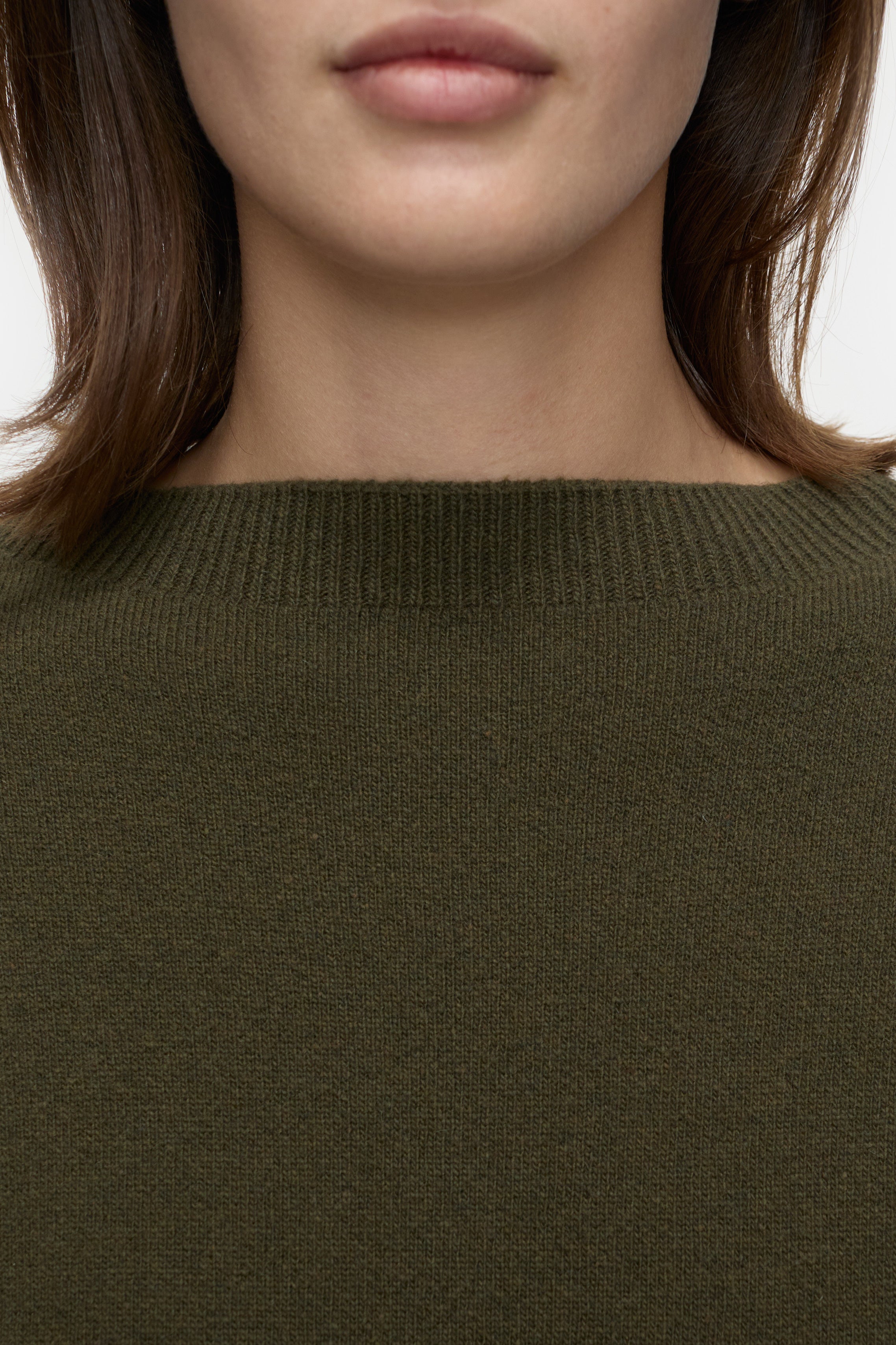 STRAIGHT NECK LONG SLEEVE