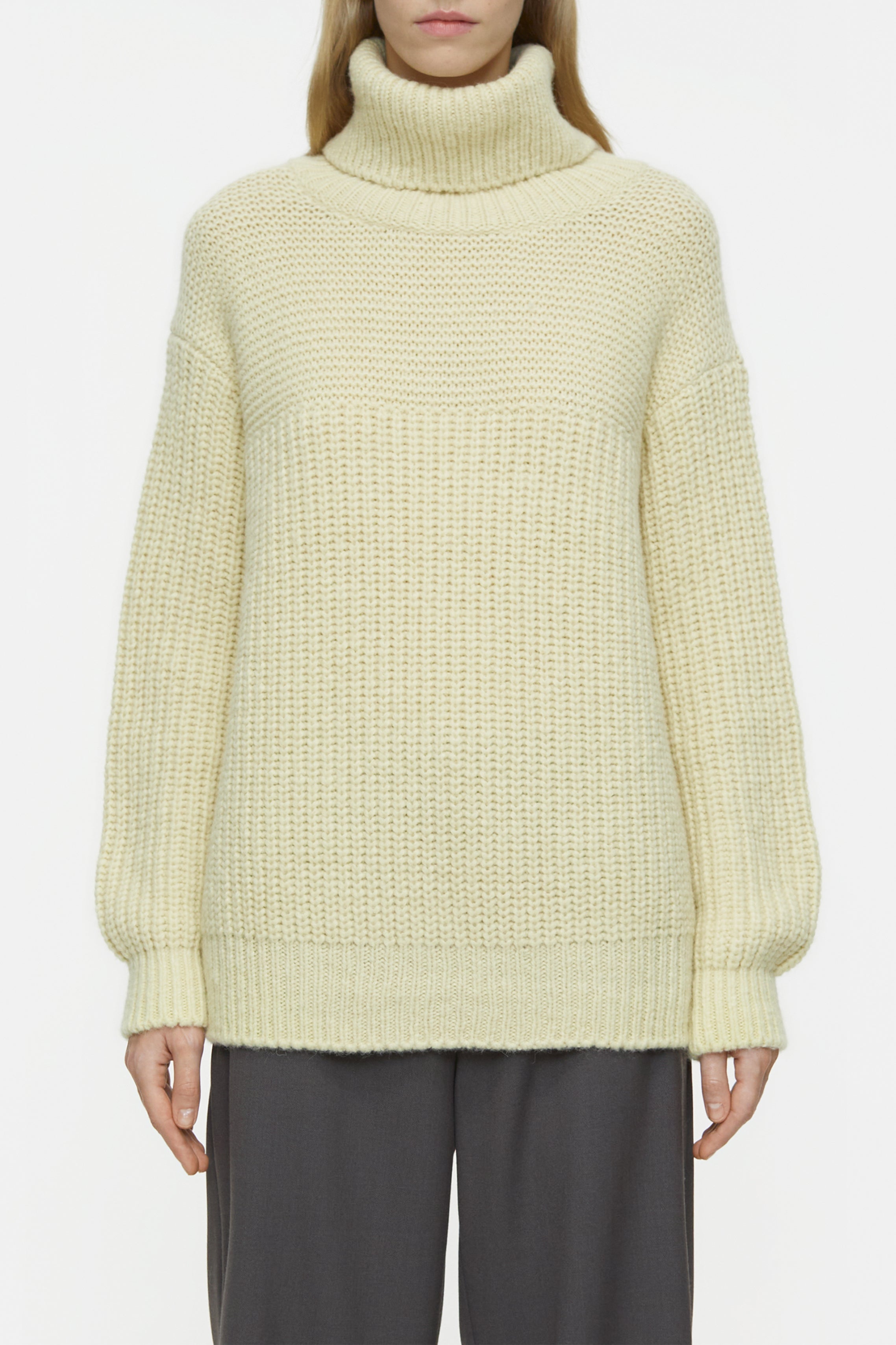 STYLE NAME CHUNKY ROLL NECK KNITS