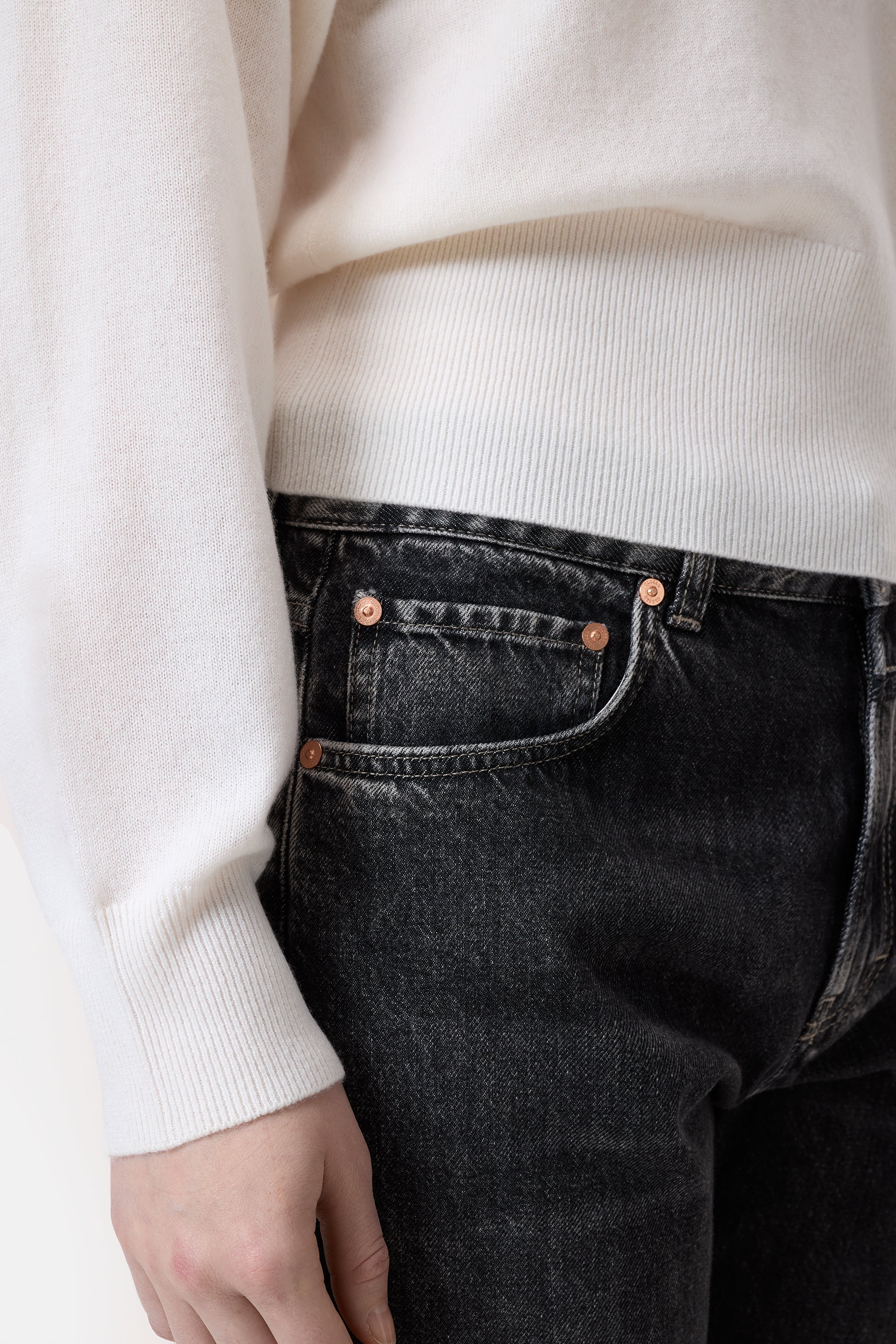 CREW NECK CROPPED-Strick & Pullover-Closed-ARCHIVIST