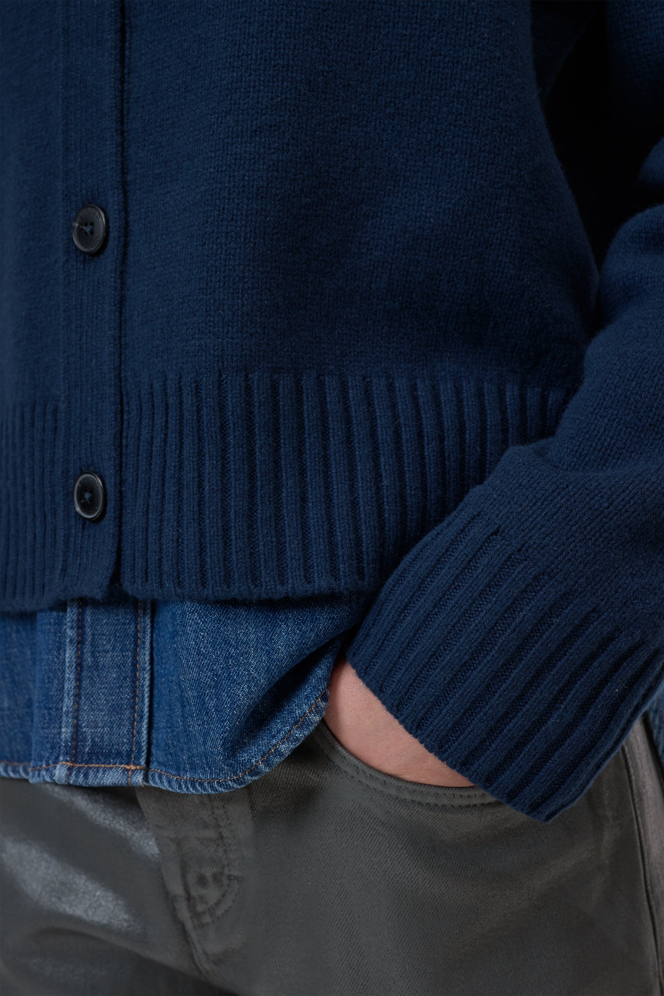 ROLLNECK CARDIGAN