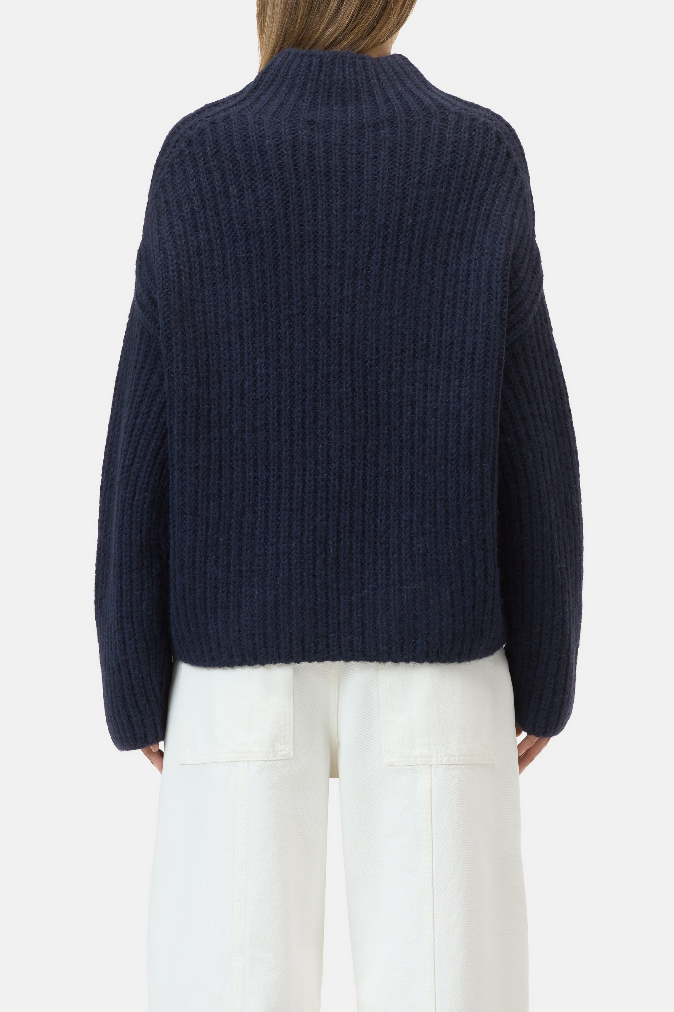 HIGH NECK LONG SLEEVE