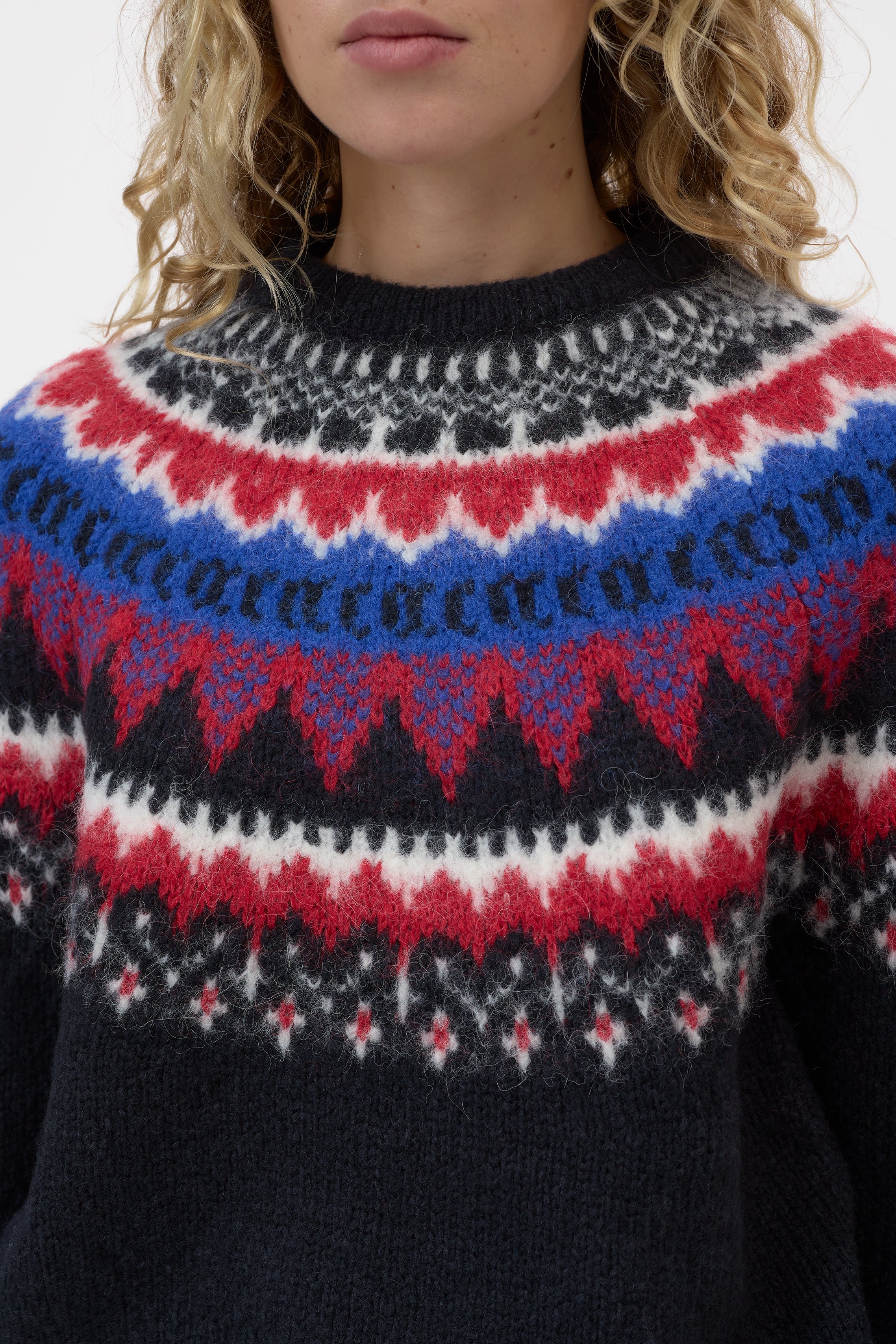 CREW NECK LONG SLEEVE