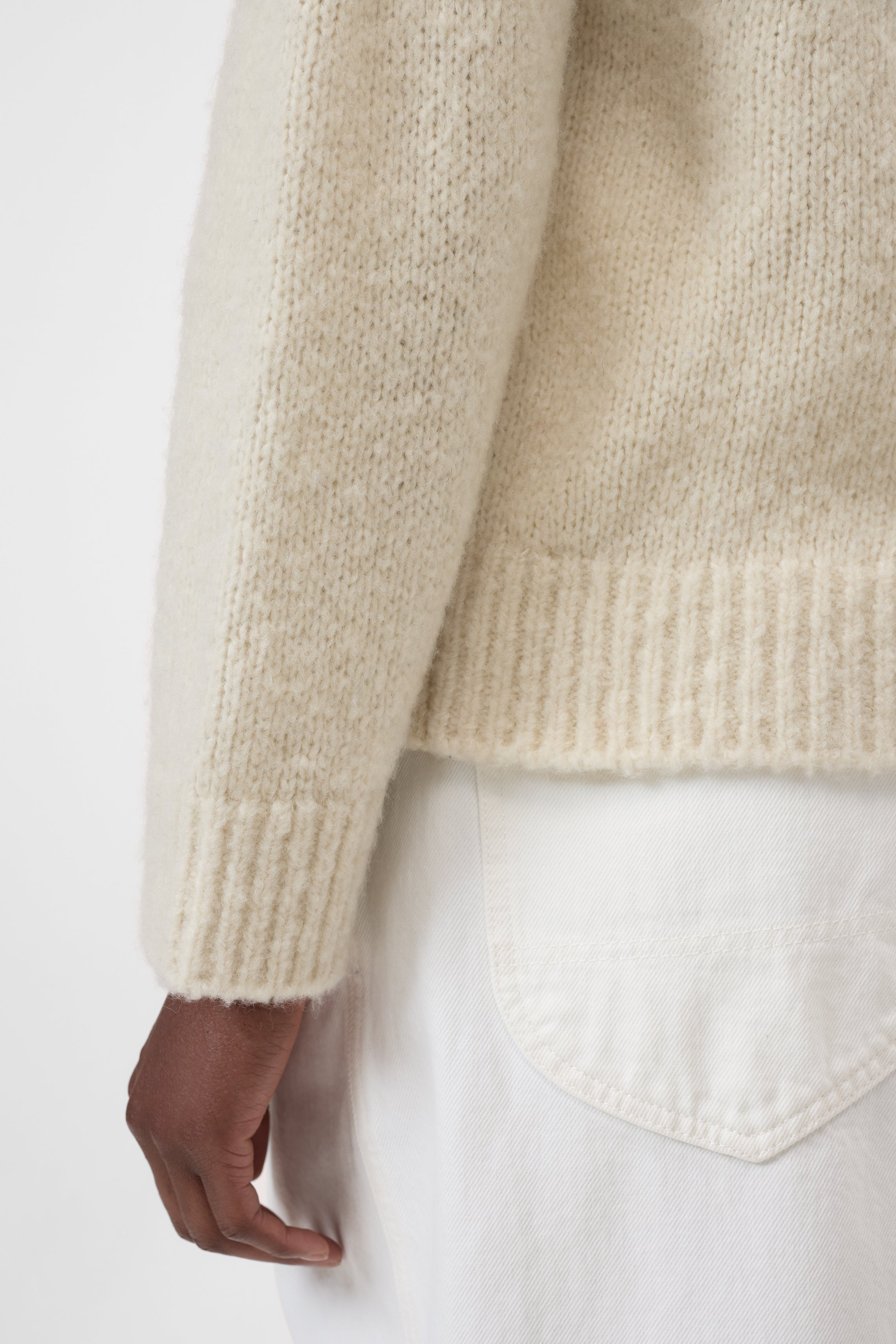 CREW NECK LONG SLEEVE