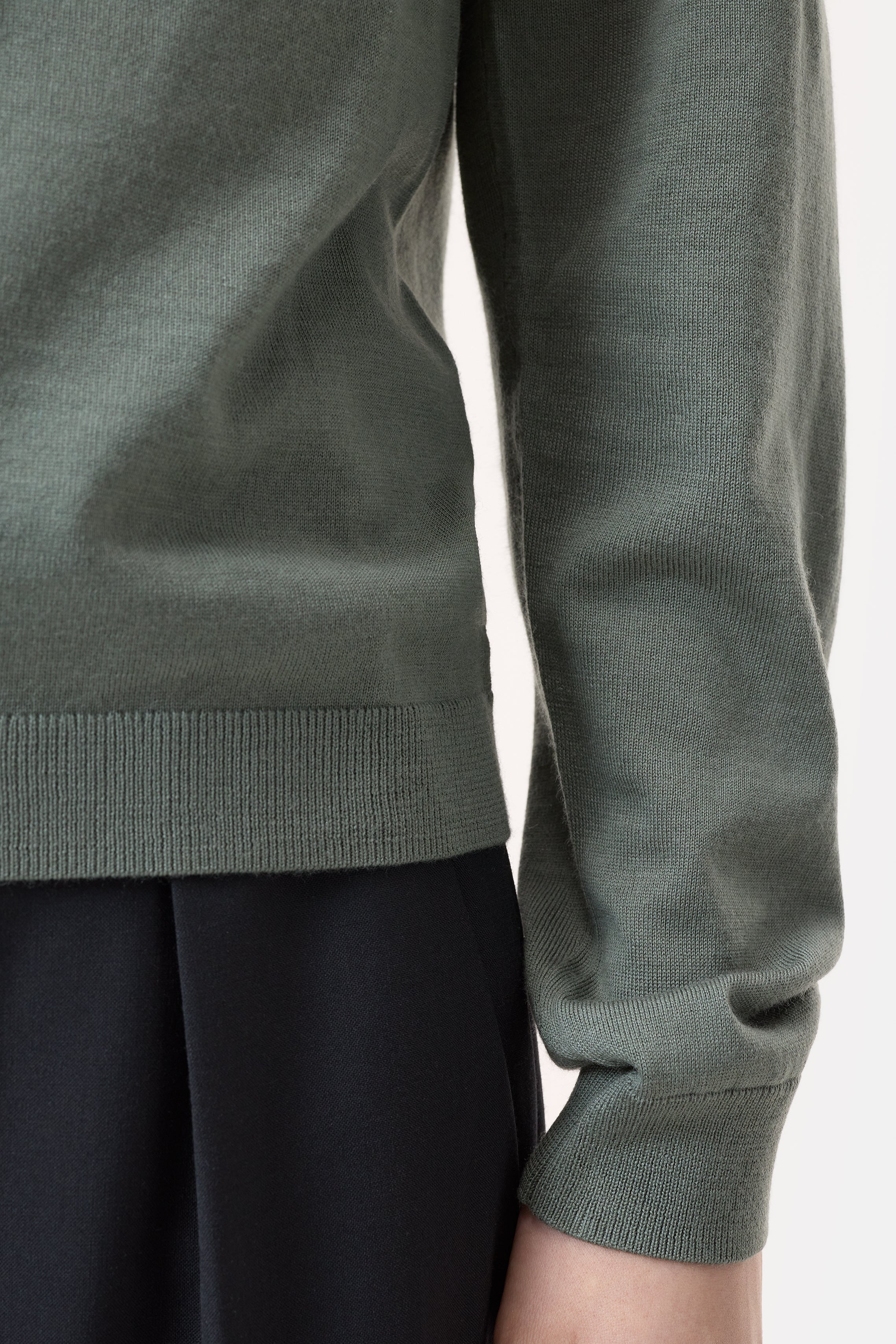 V NECK LONG SLEEVE-Strick & Pullover-Closed-ARCHIVIST