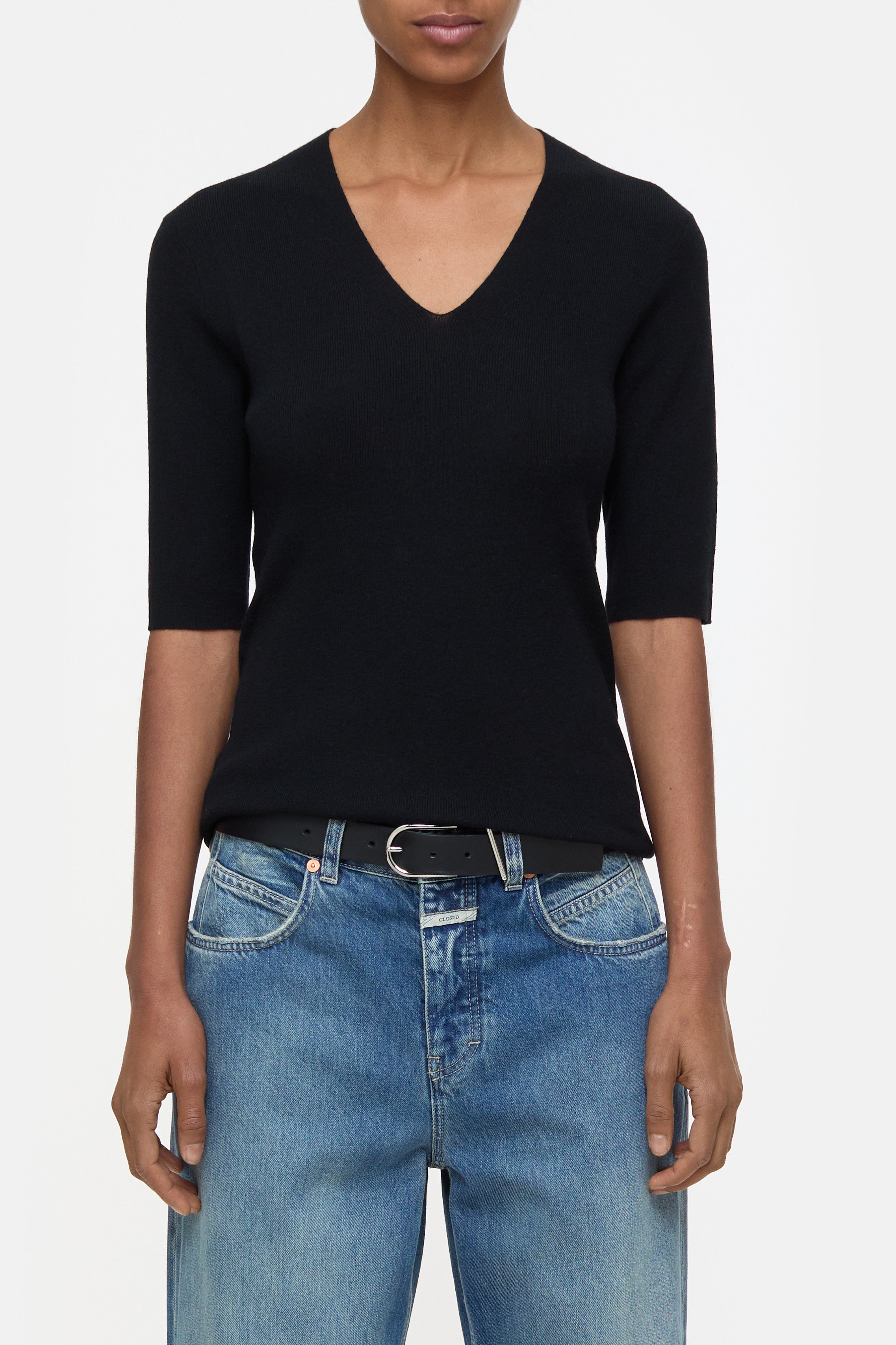 Closed-SLIM VNECK SHORT SLEEVE KNITS-Strick & Pullover-Black-Deal-Outlet-by-ARCHIVIST