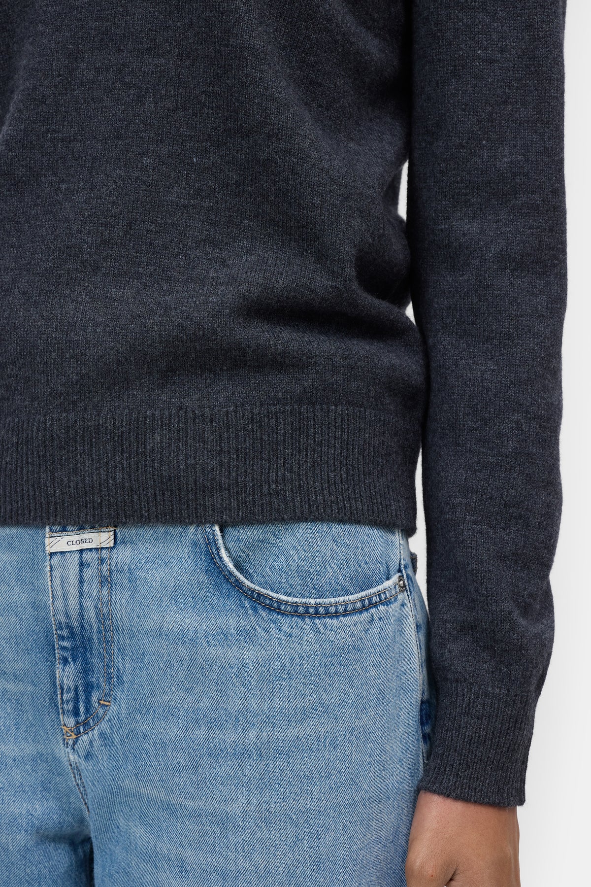 Crew neck long sleeve