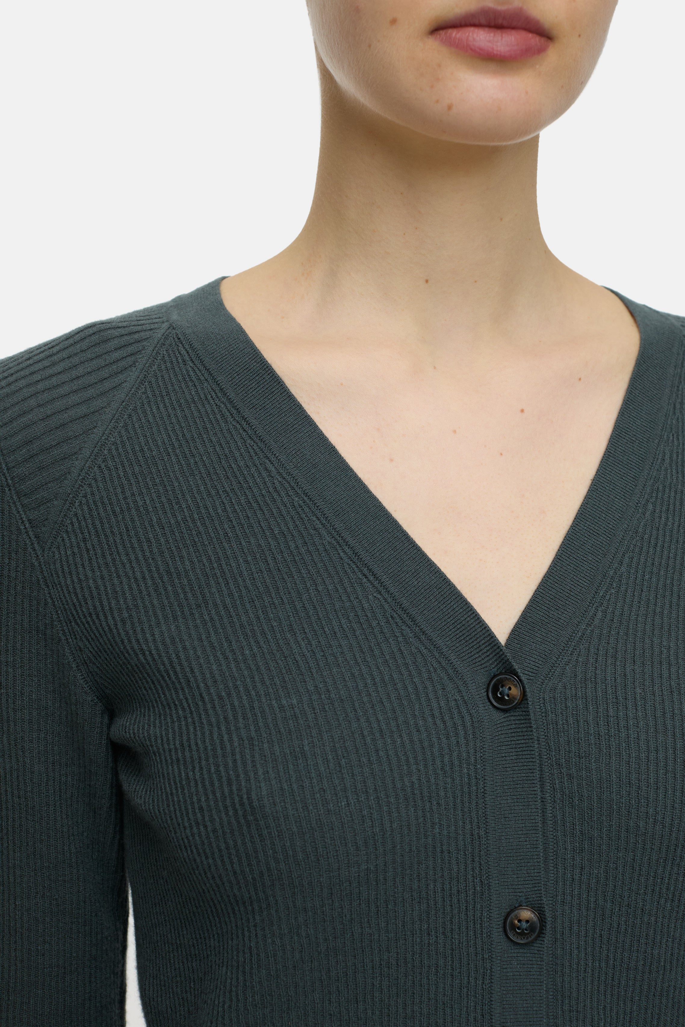 Closed-V CARDIGAN LONG SLEEVE-Strick & Pullover-Black-Deal-Outlet-by-ARCHIVIST