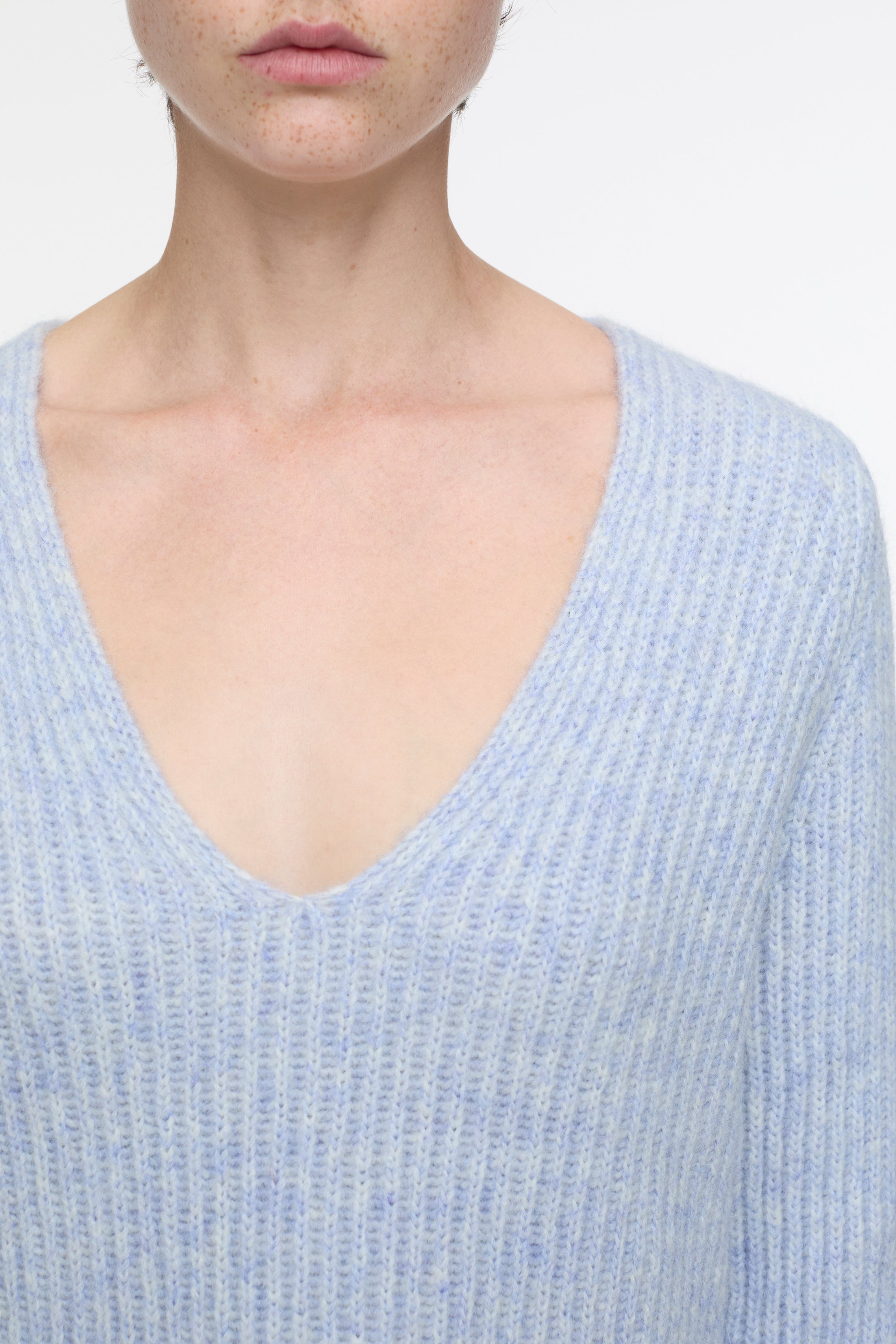 Closed-V NECK LONG SLEEVE-Strick & Pullover-Black-Deal-Outlet-by-ARCHIVIST