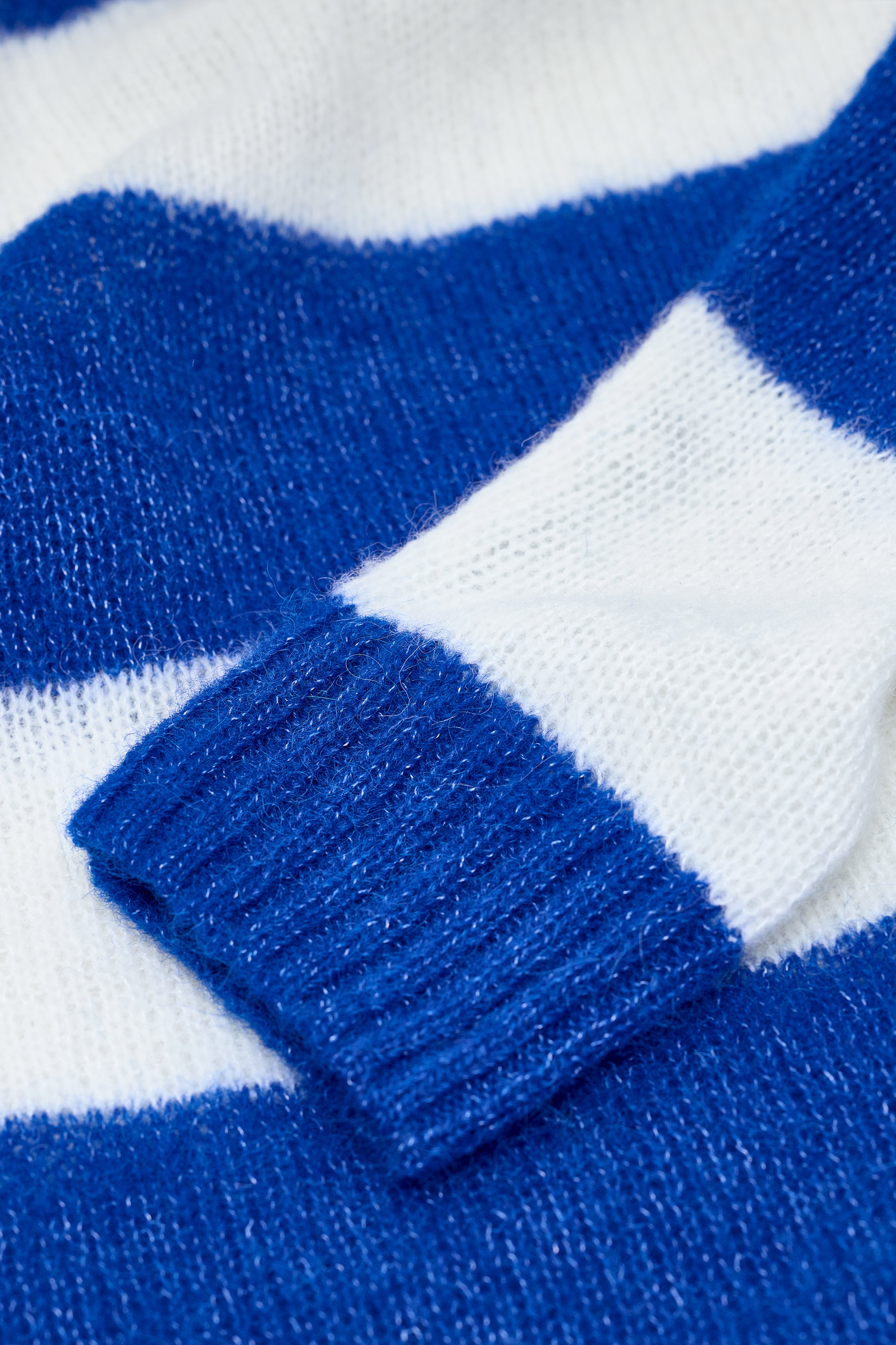 CREW NECK STRIPED