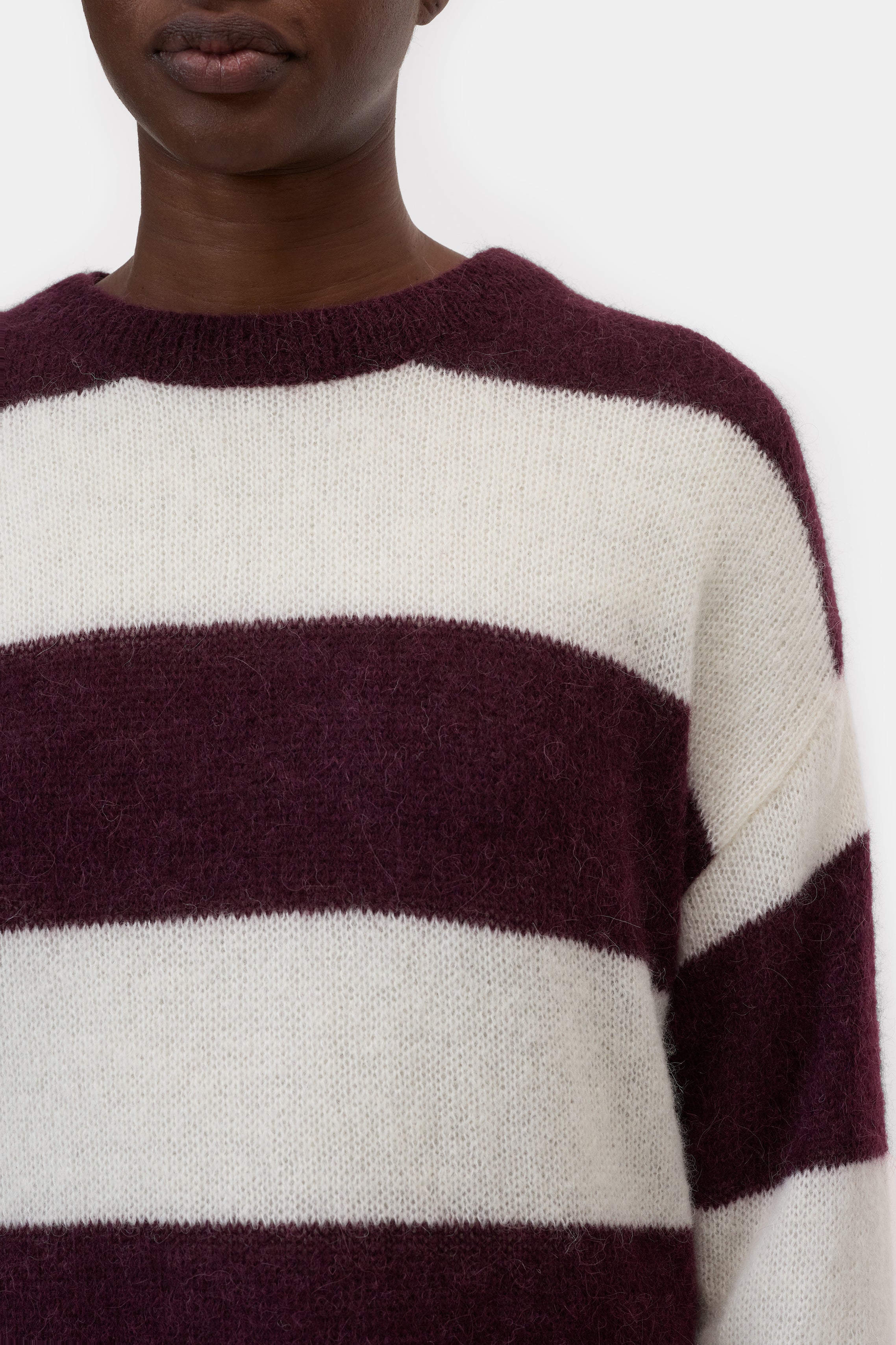 CREW NECK STRIPED