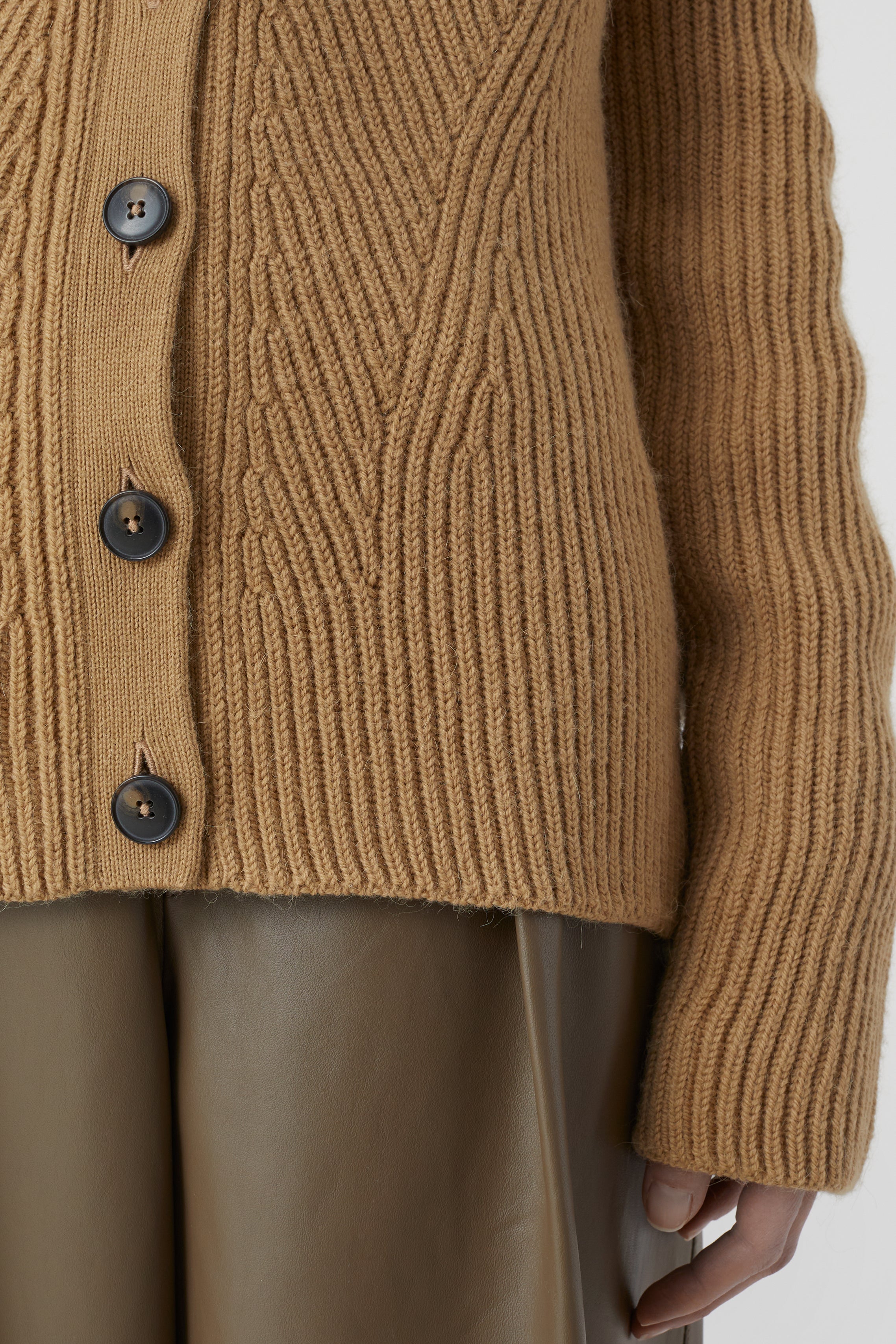 V CARDIGAN LONG SLEEVE