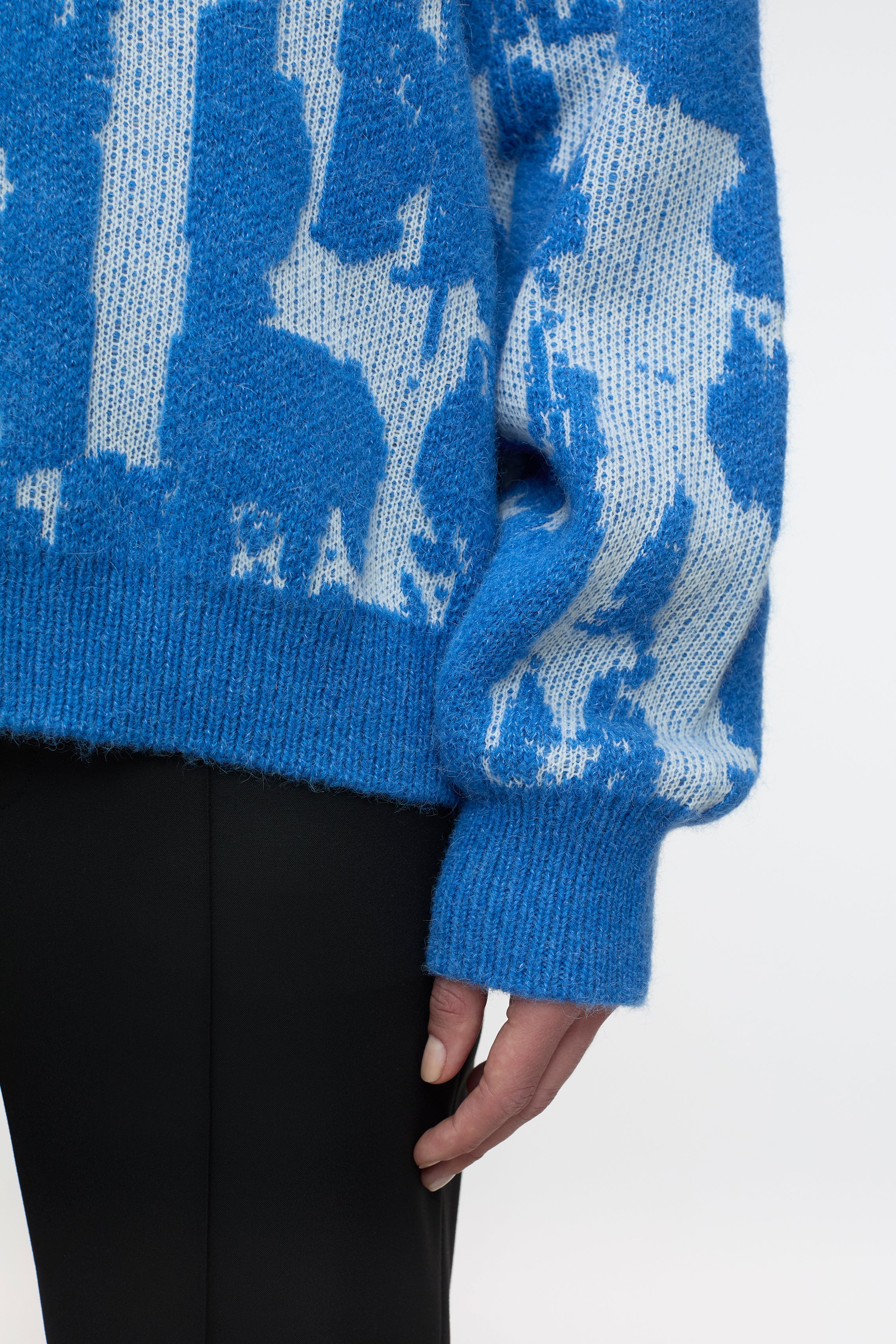 Closed-CREW NECK JACQUARD-Strick & Pullover-Black-Deal-Outlet-by-ARCHIVIST