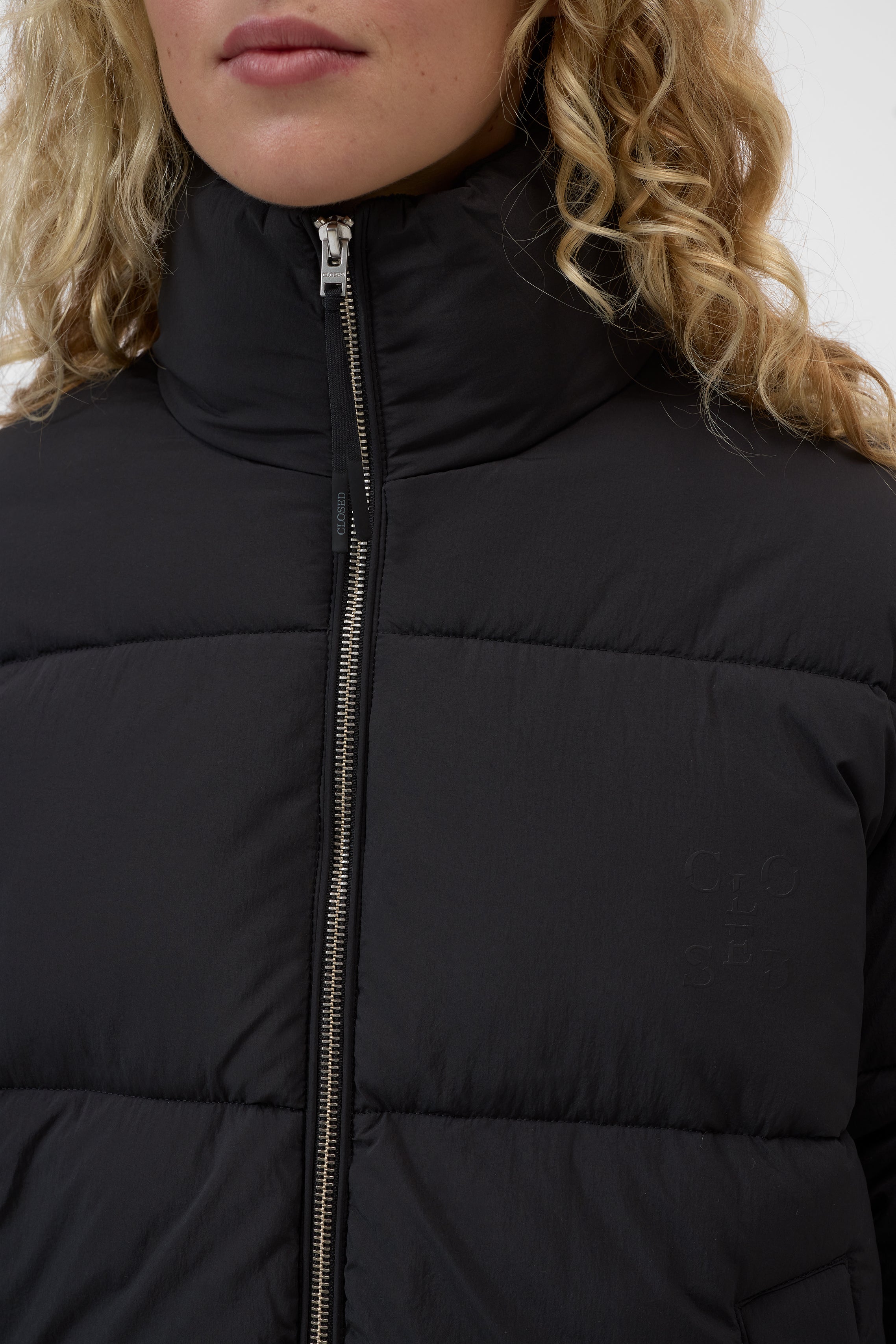 CROPPED PUFFER JACKET