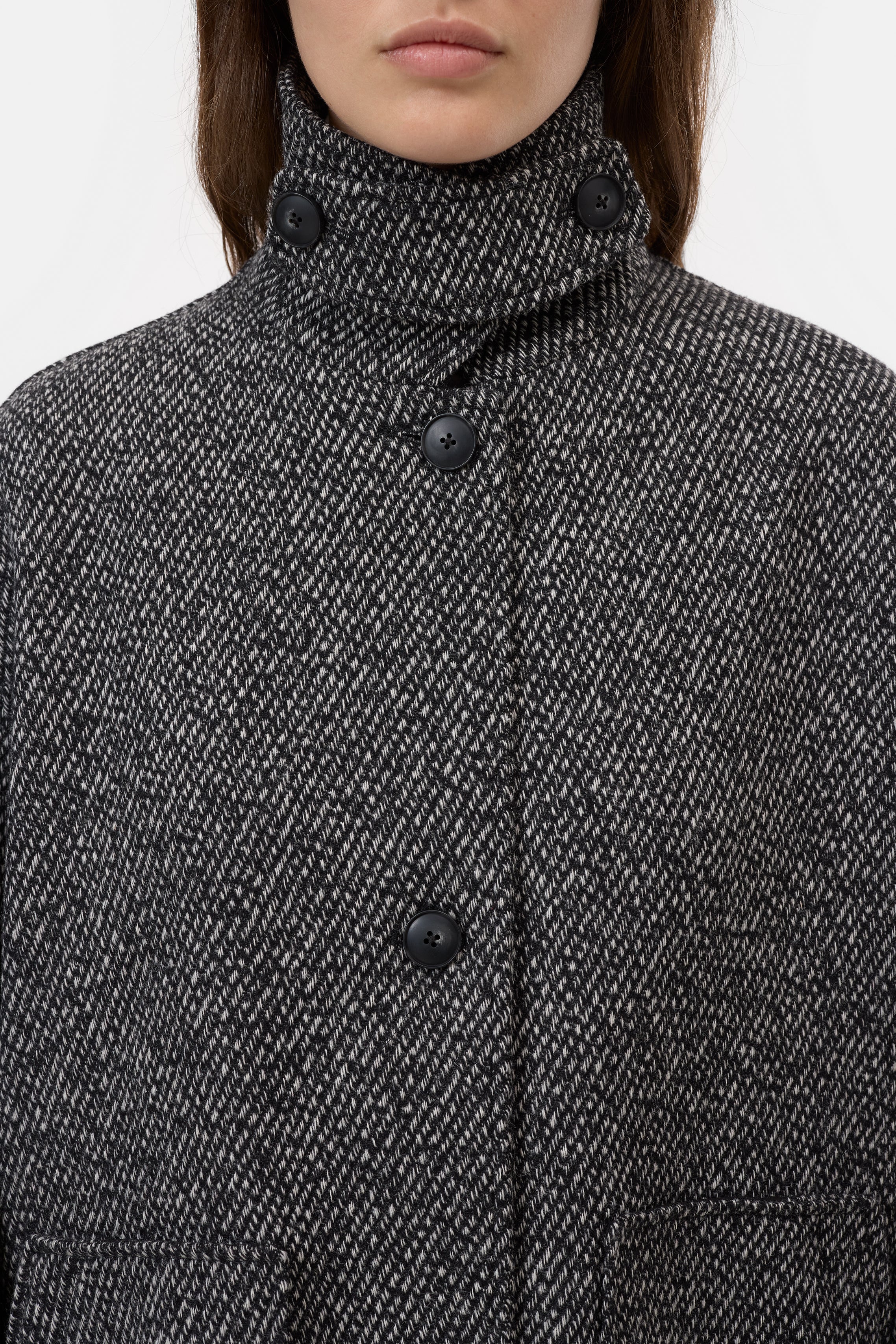 SHORT COAT