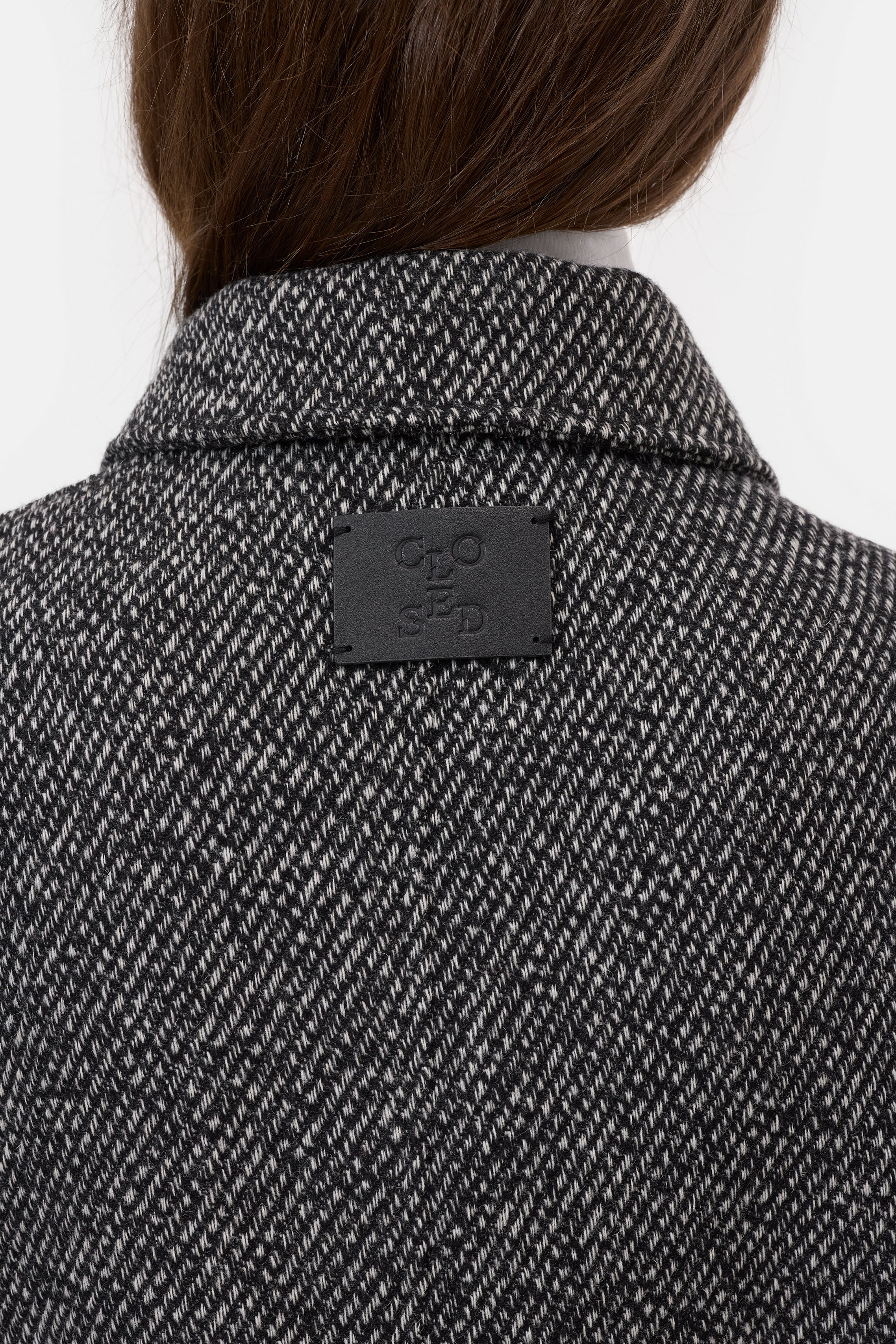 SHORT COAT
