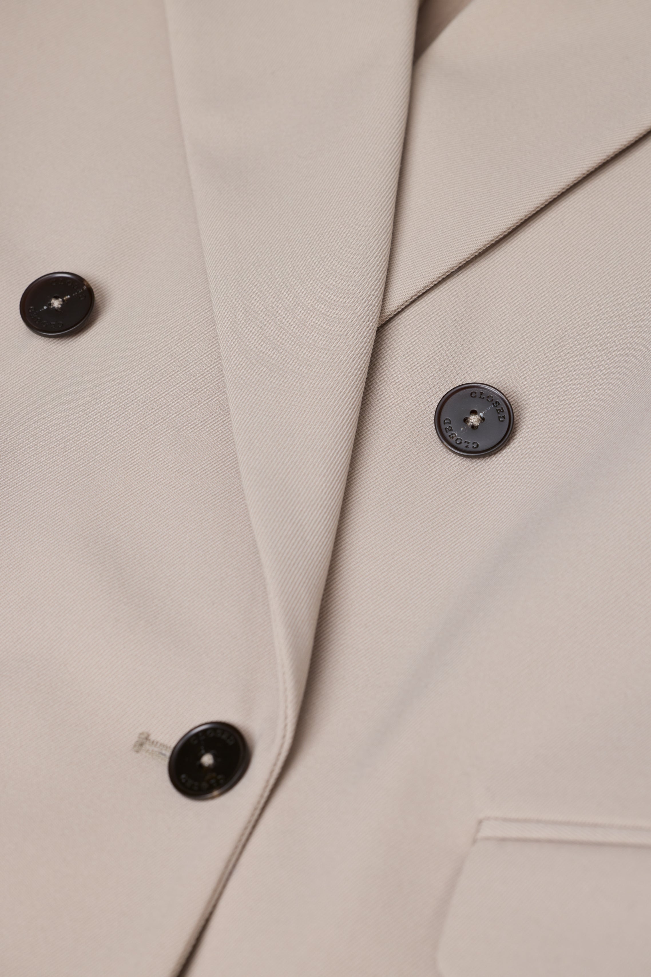 FITTED DOUBLEBREASTED BLAZER