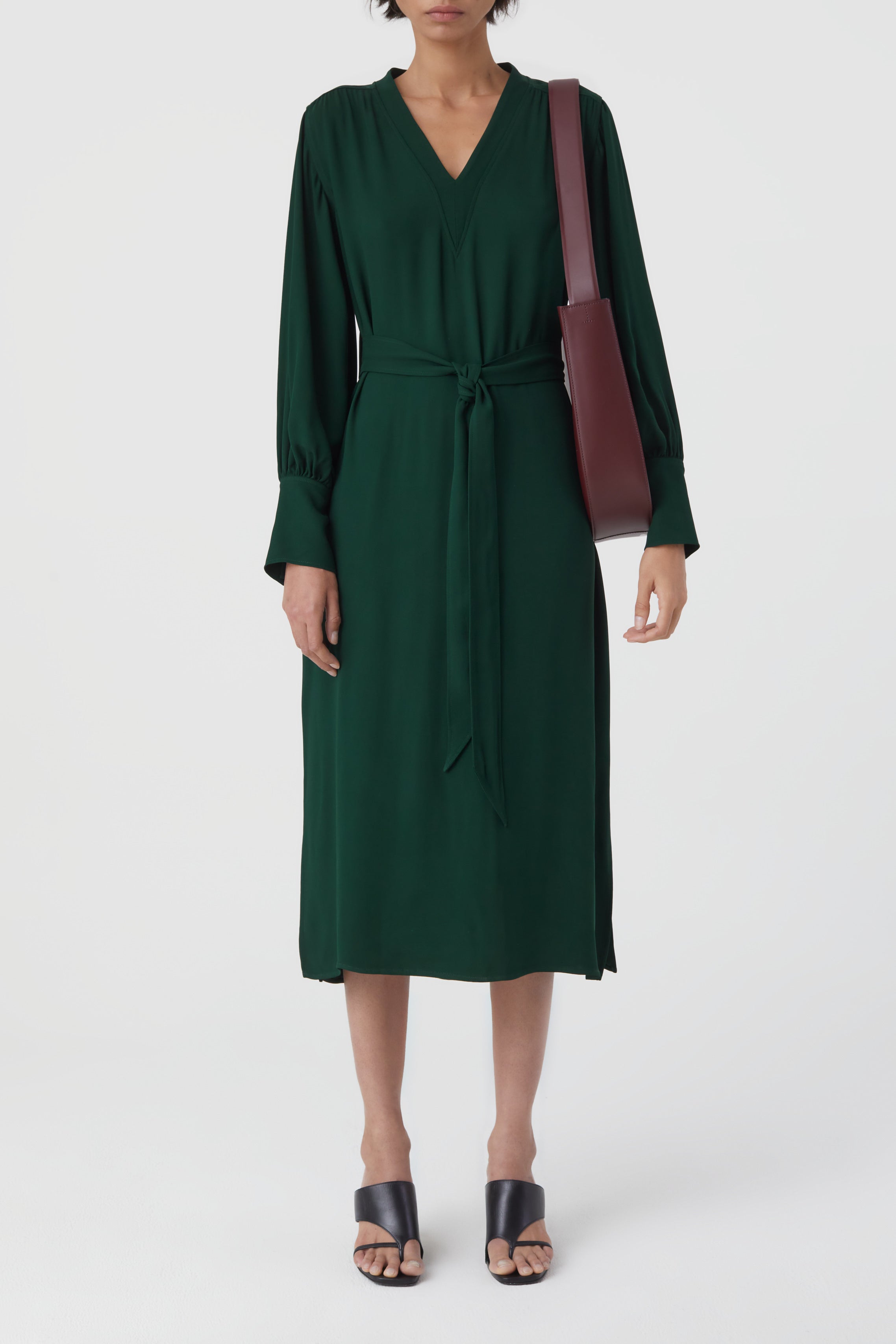 BELTED V NECK DRESS-Kleider & Röcke-Closed-XS-FERN GREEN-ARCHIVIST