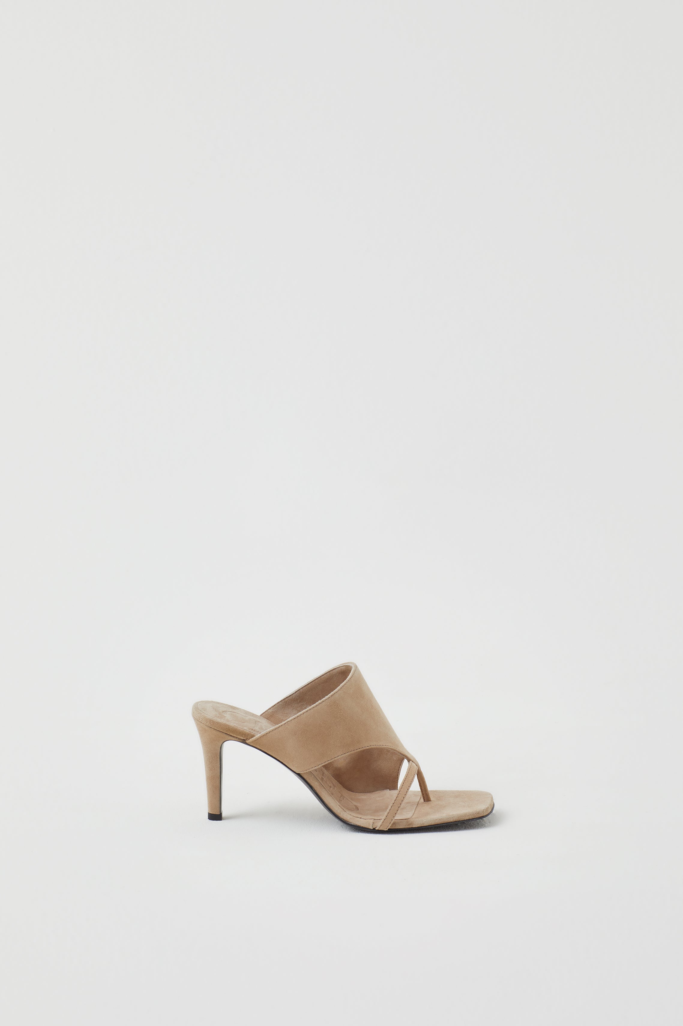 VELOURSLEDER PUMPS