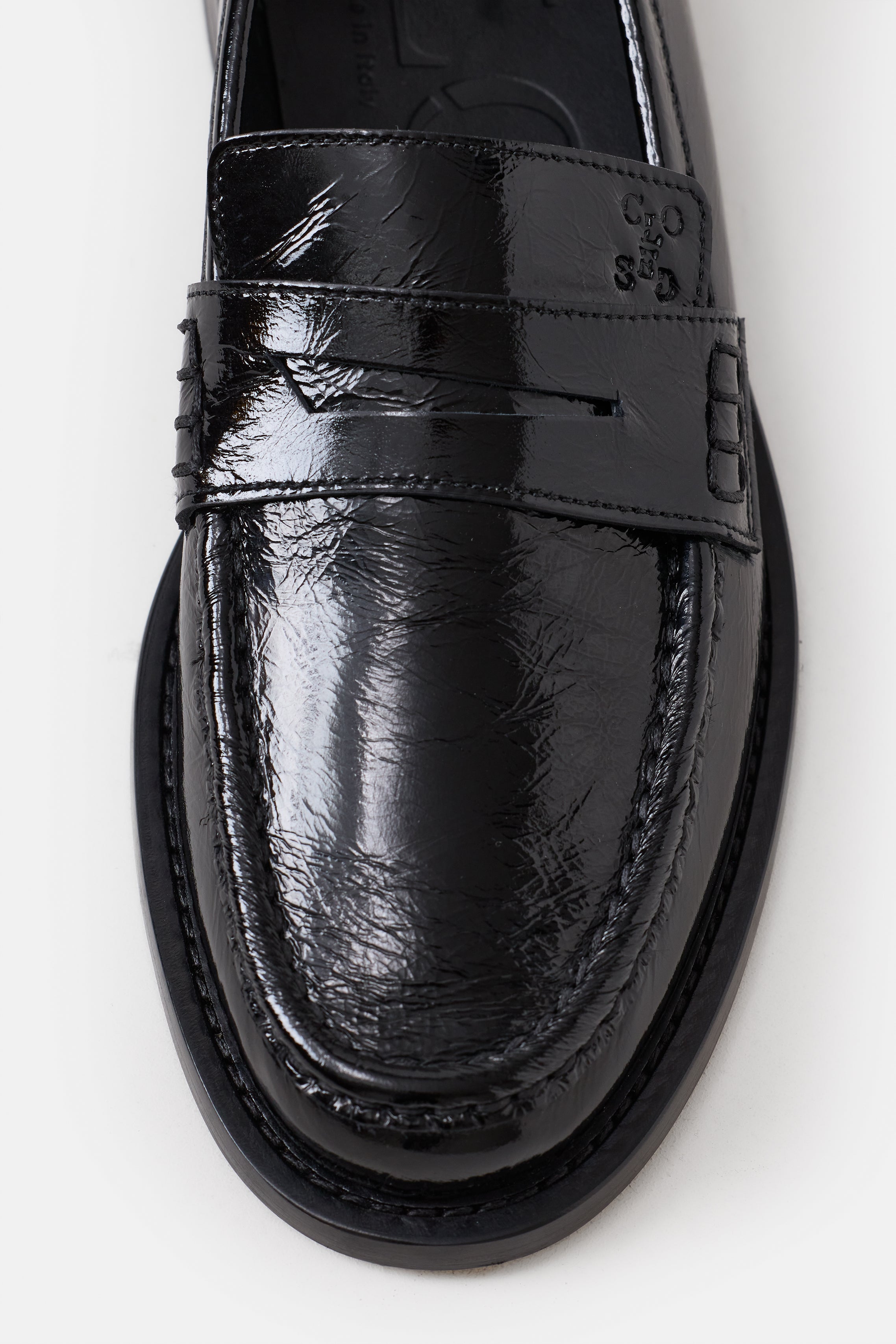 LOAFER